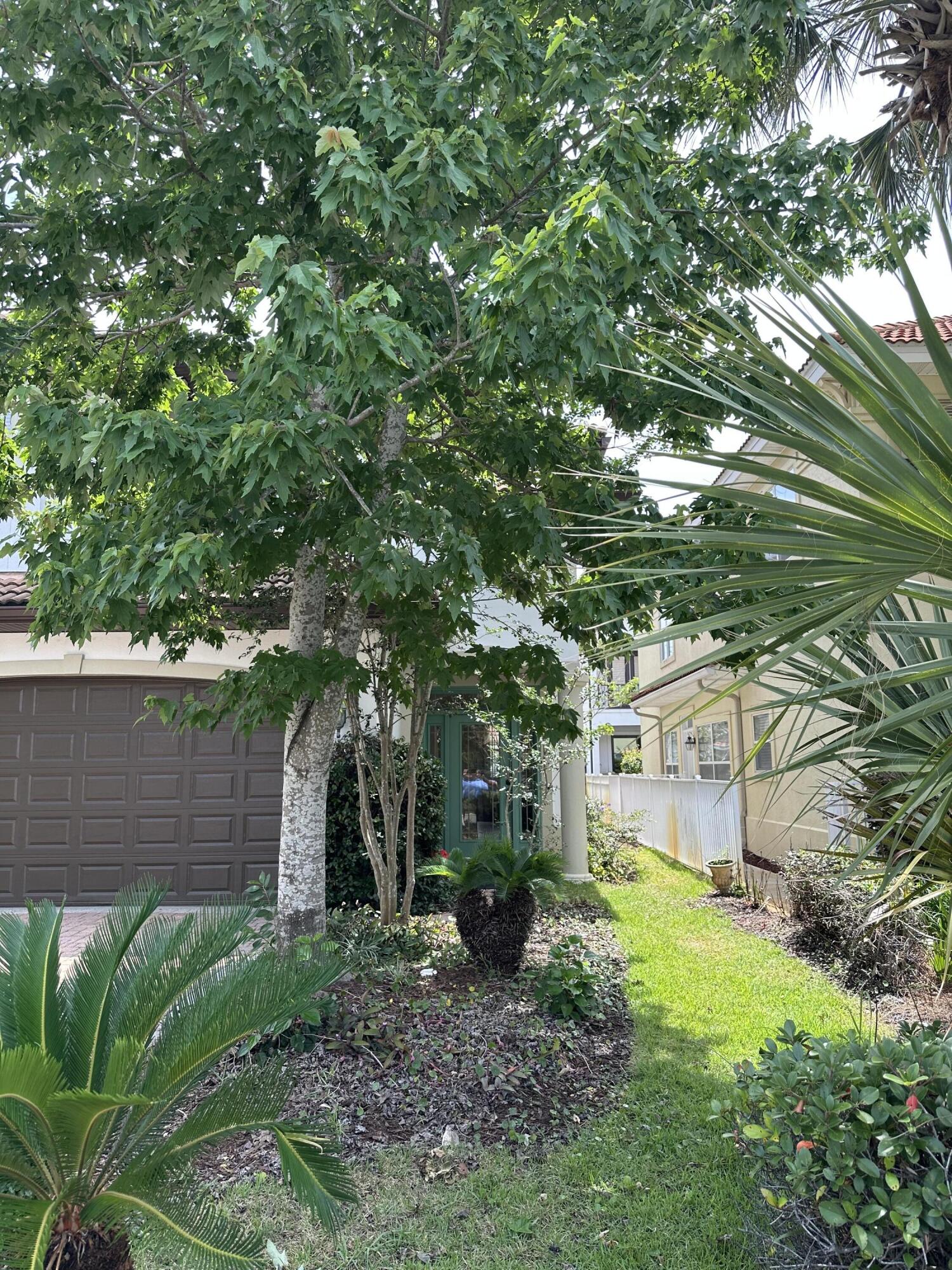 CALUSA BAY S/D - Residential Lease