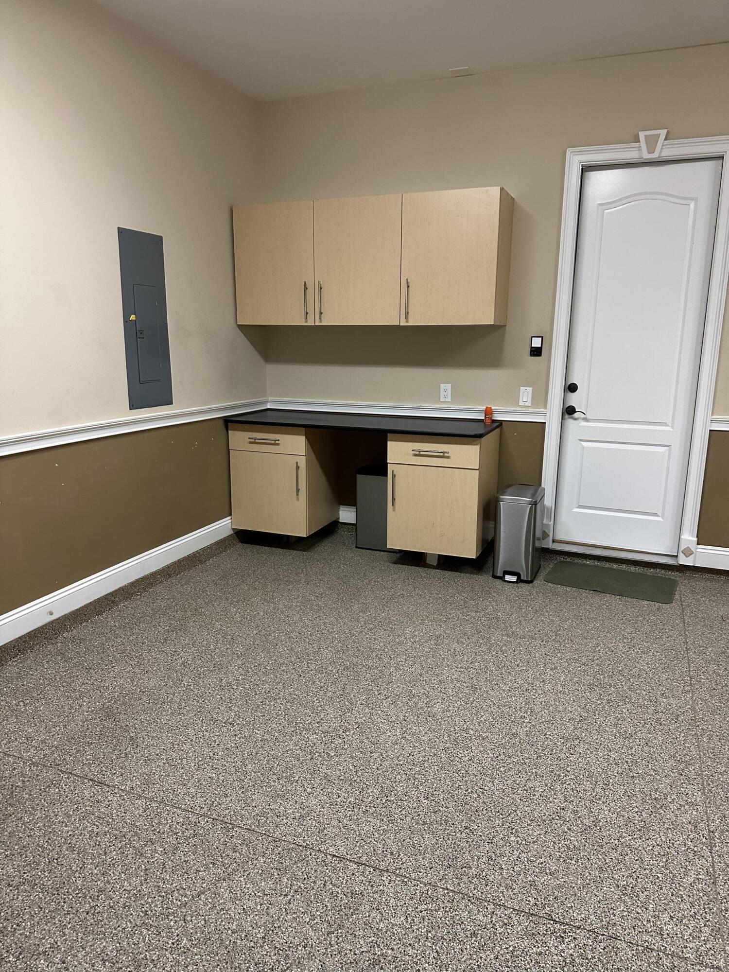 CALUSA BAY S/D - Residential Lease