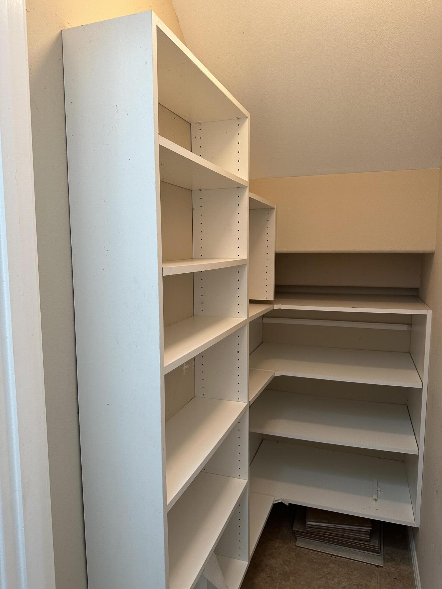 CALUSA BAY S/D - Residential Lease