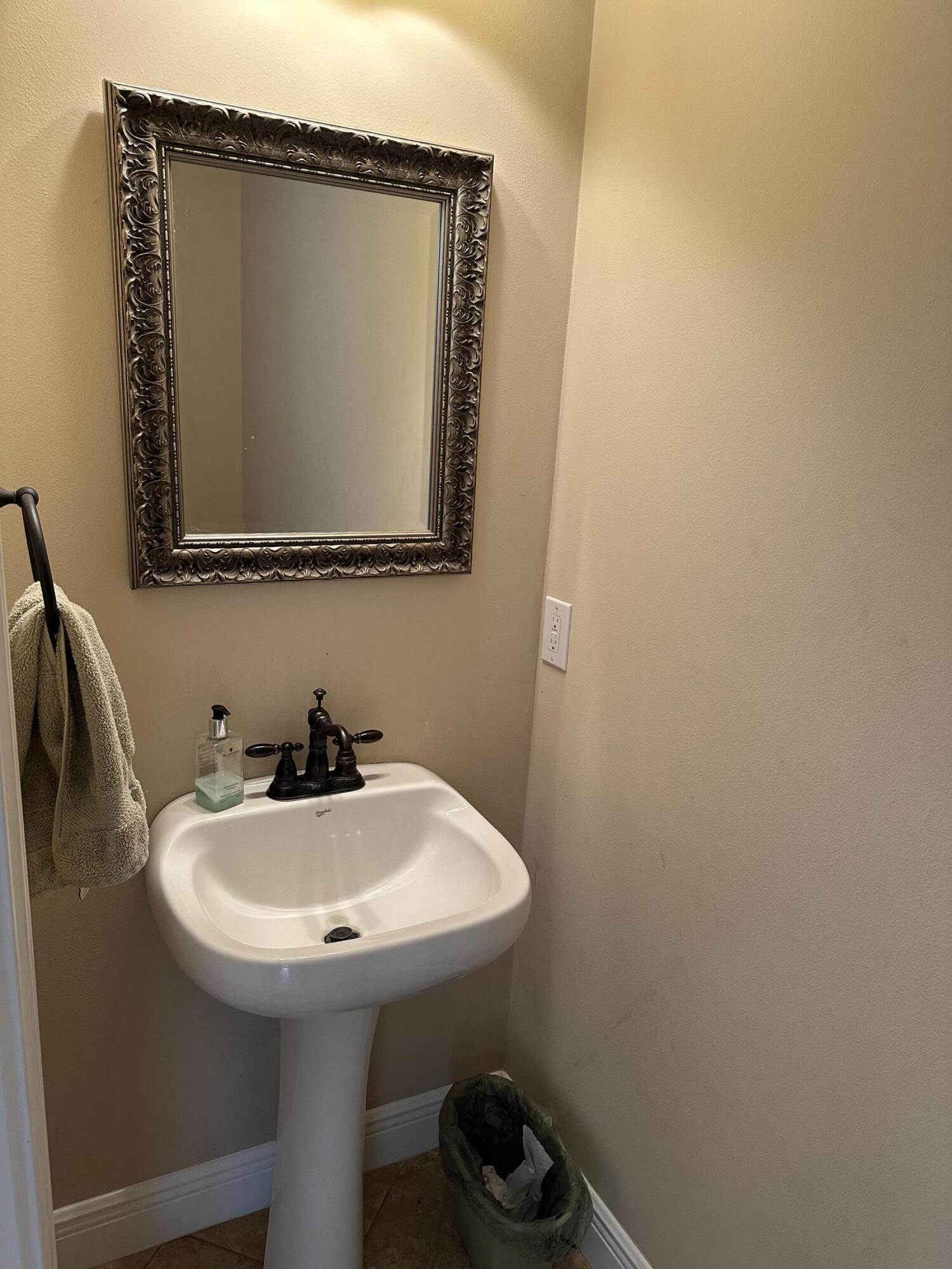 CALUSA BAY S/D - Residential Lease