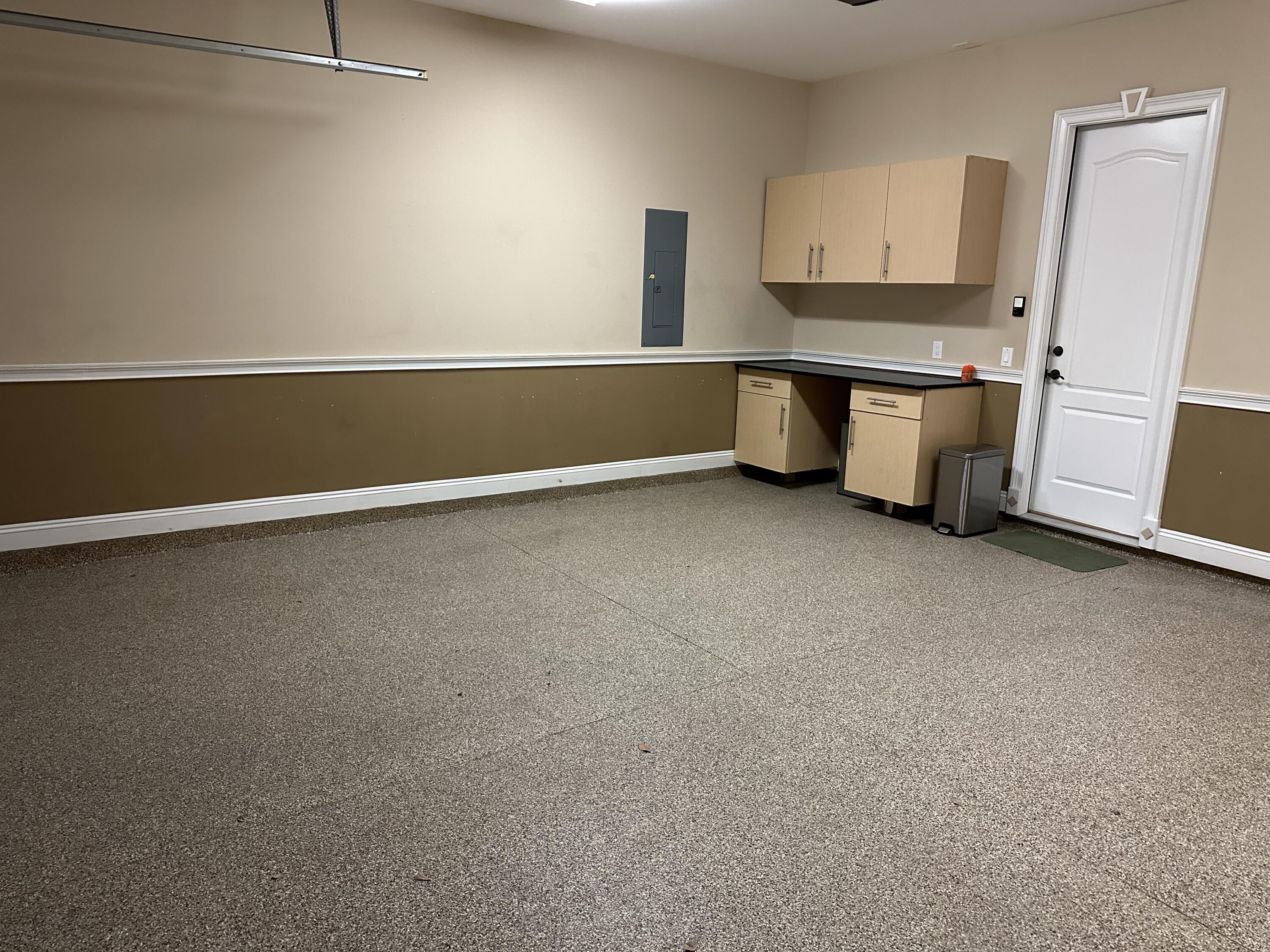 CALUSA BAY S/D - Residential Lease