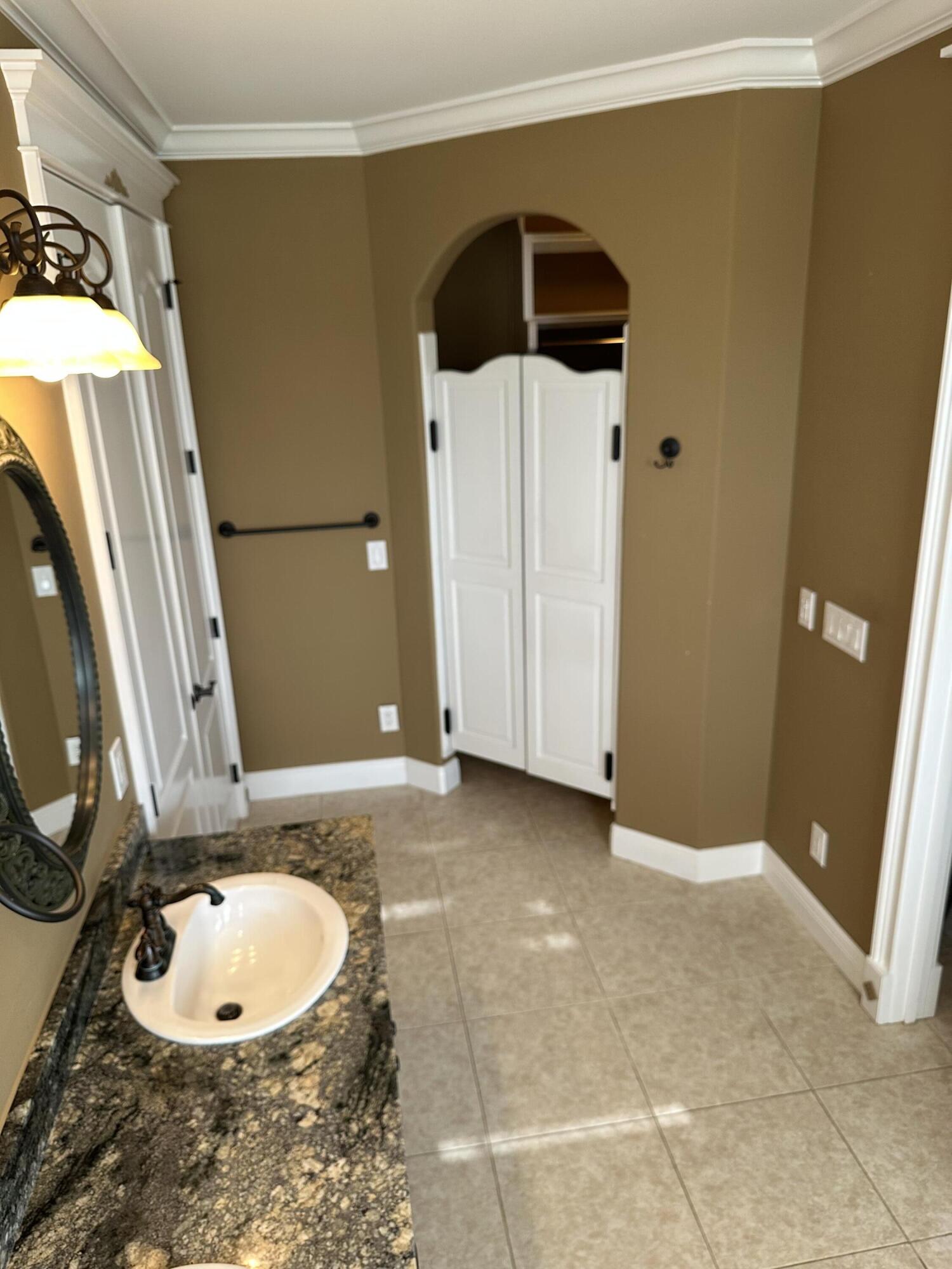 CALUSA BAY S/D - Residential Lease