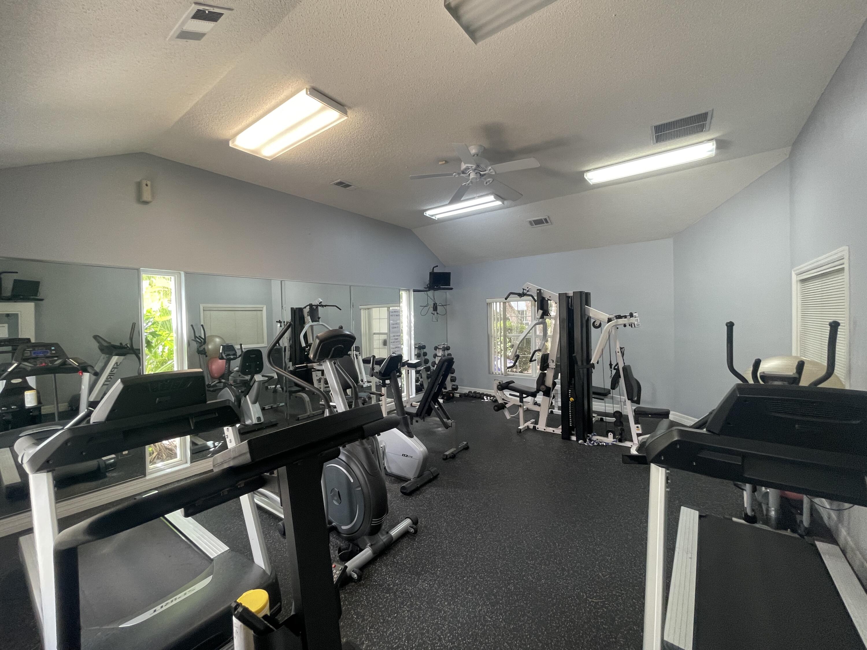 THE FLORIDA CLUB - Residential Lease