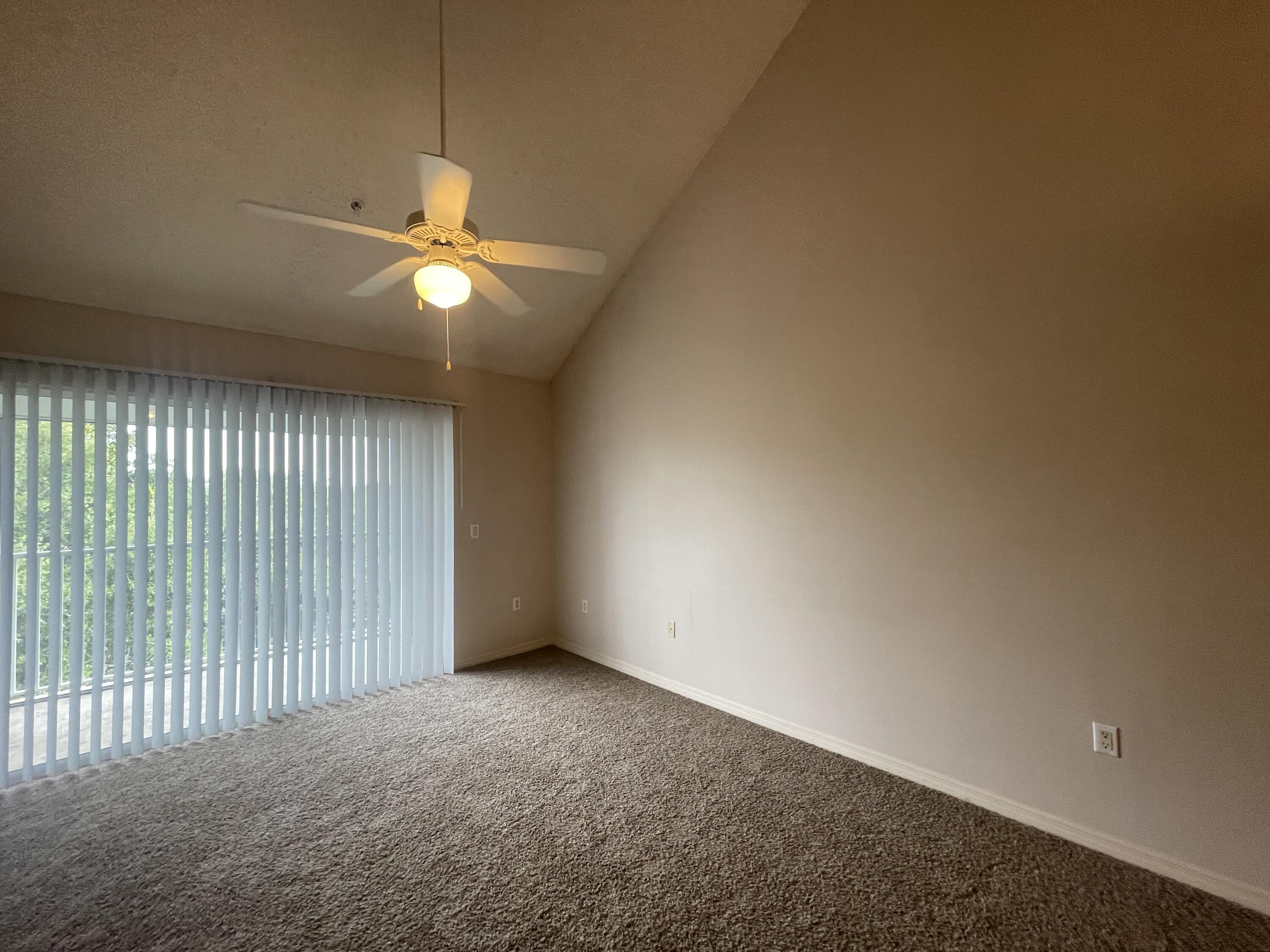 THE FLORIDA CLUB - Residential Lease