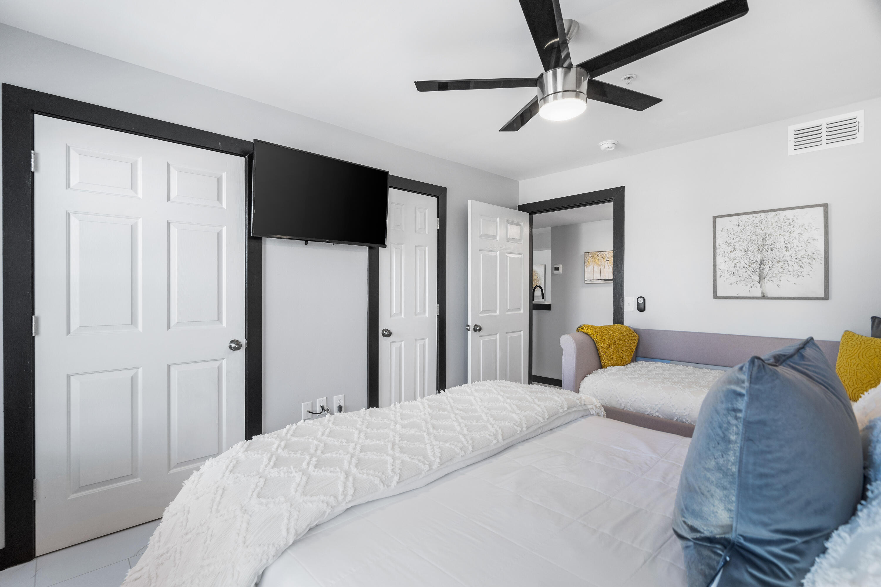 INDIAN LAKE - Residential