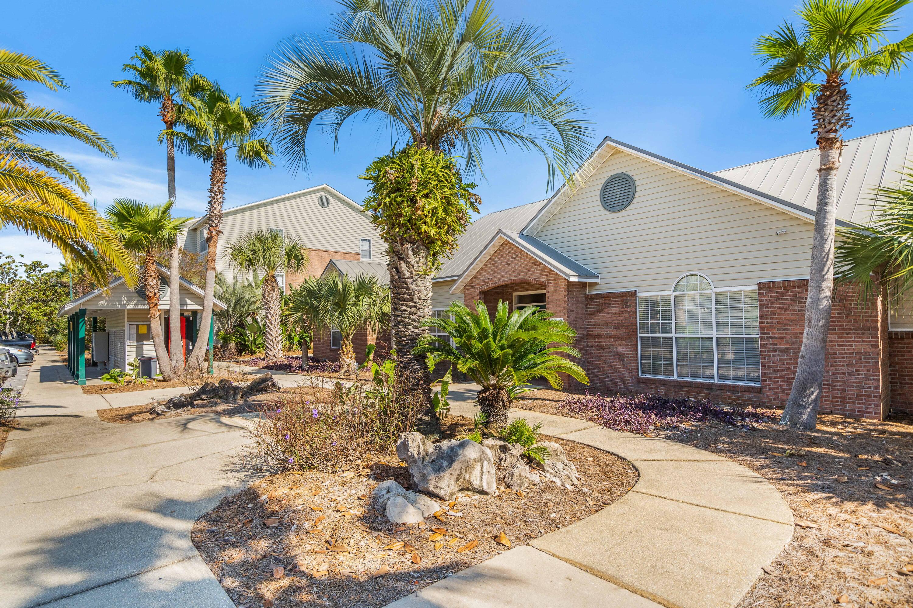 INDIAN LAKE - Residential