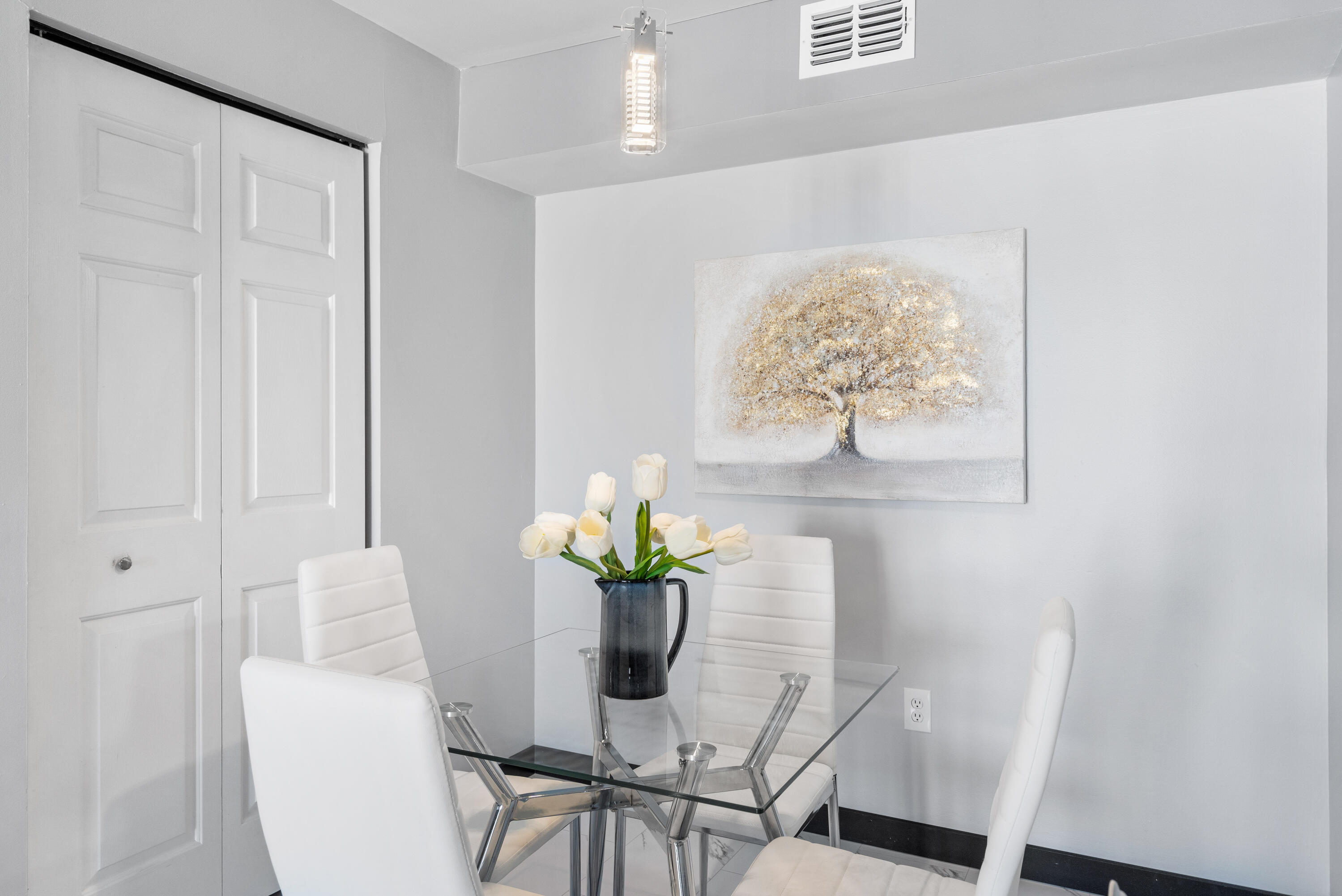 INDIAN LAKE - Residential