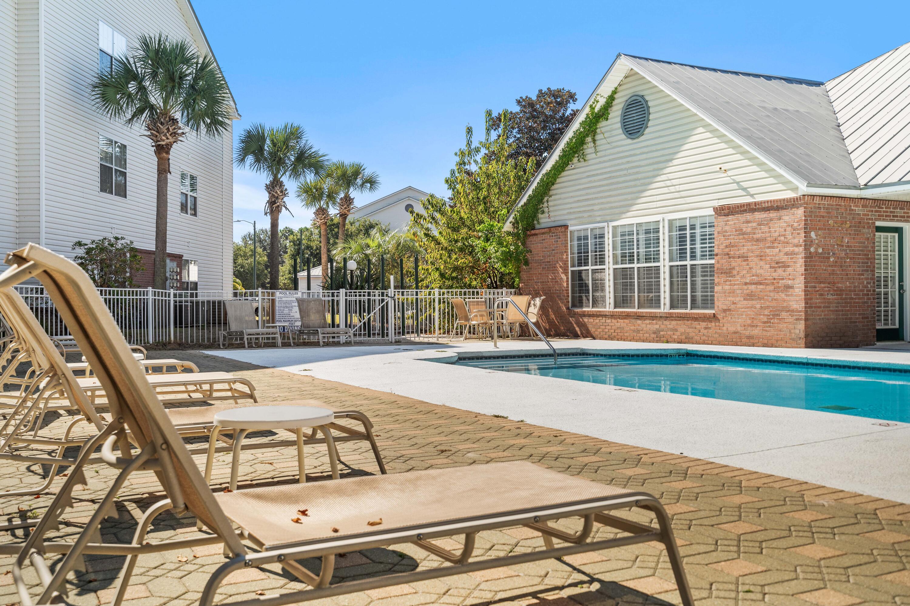 INDIAN LAKE - Residential