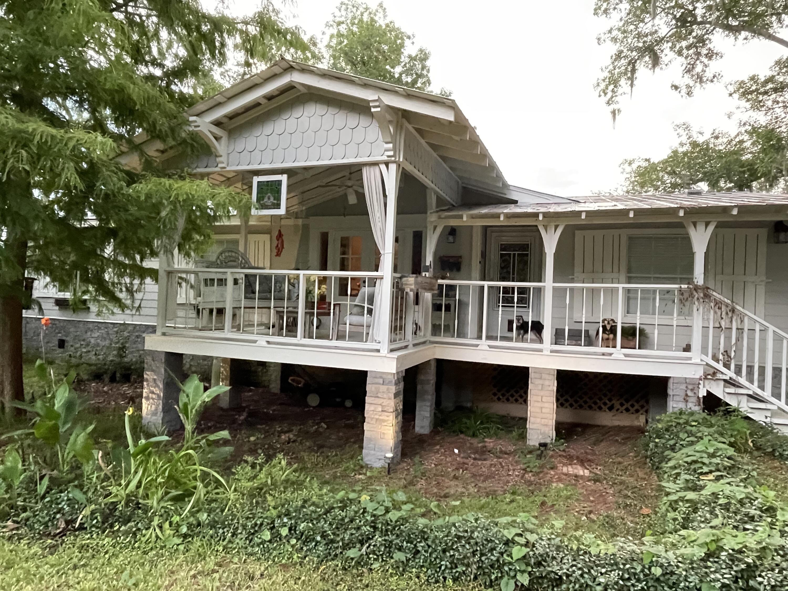 LOT 6 BAY BREEZE - Residential