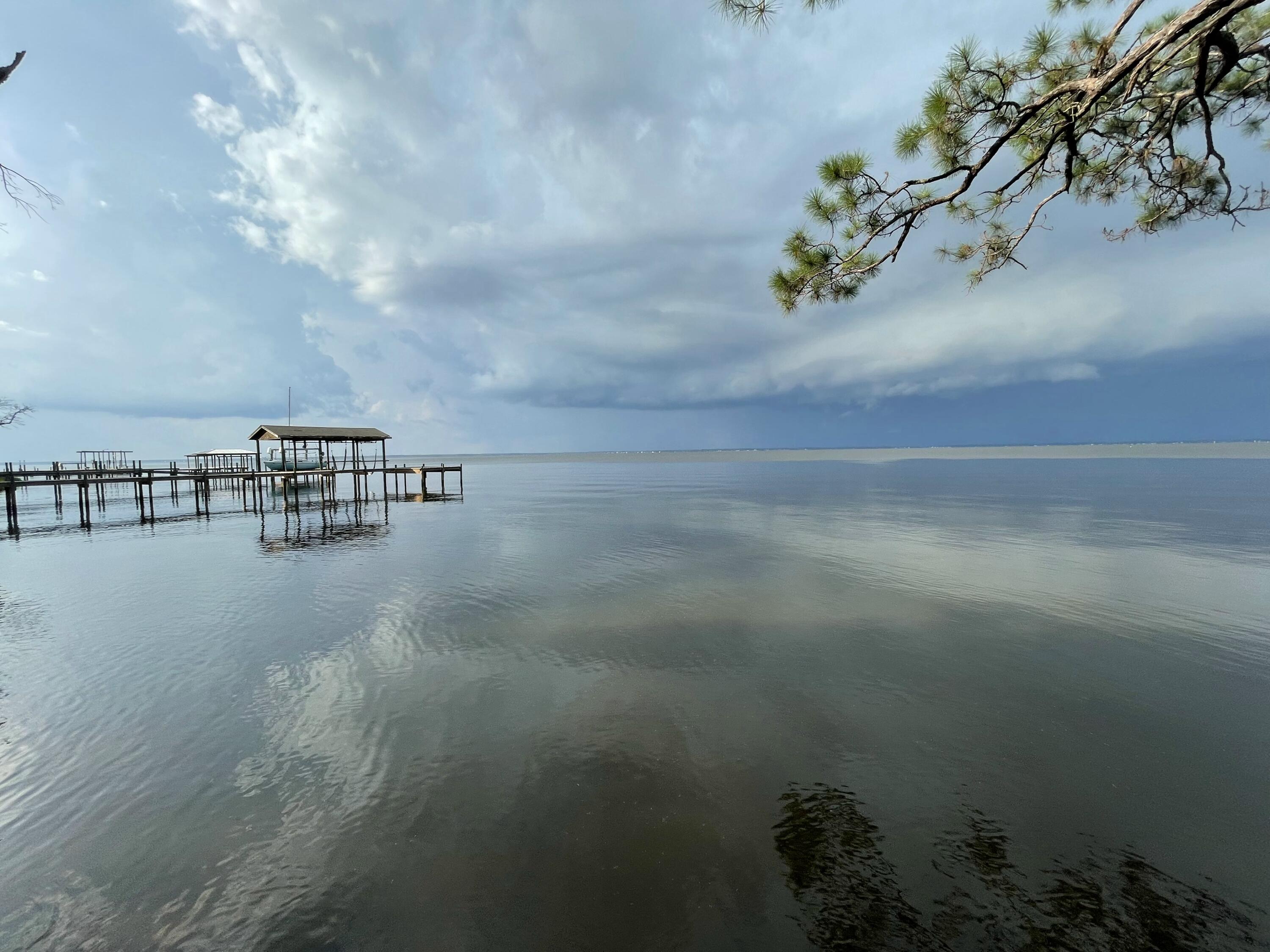 LOT 6 BAY BREEZE - Residential