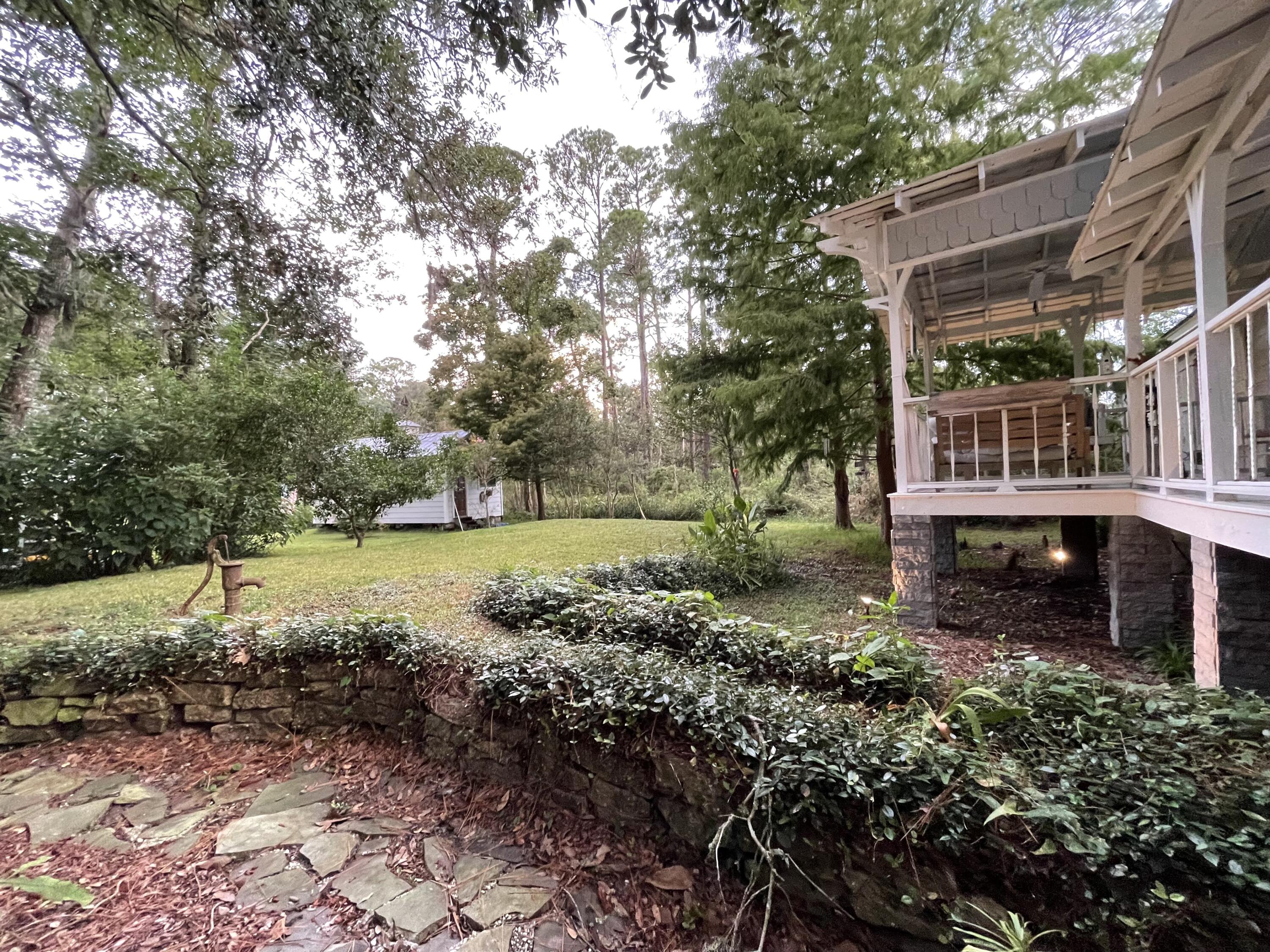 LOT 6 BAY BREEZE - Residential