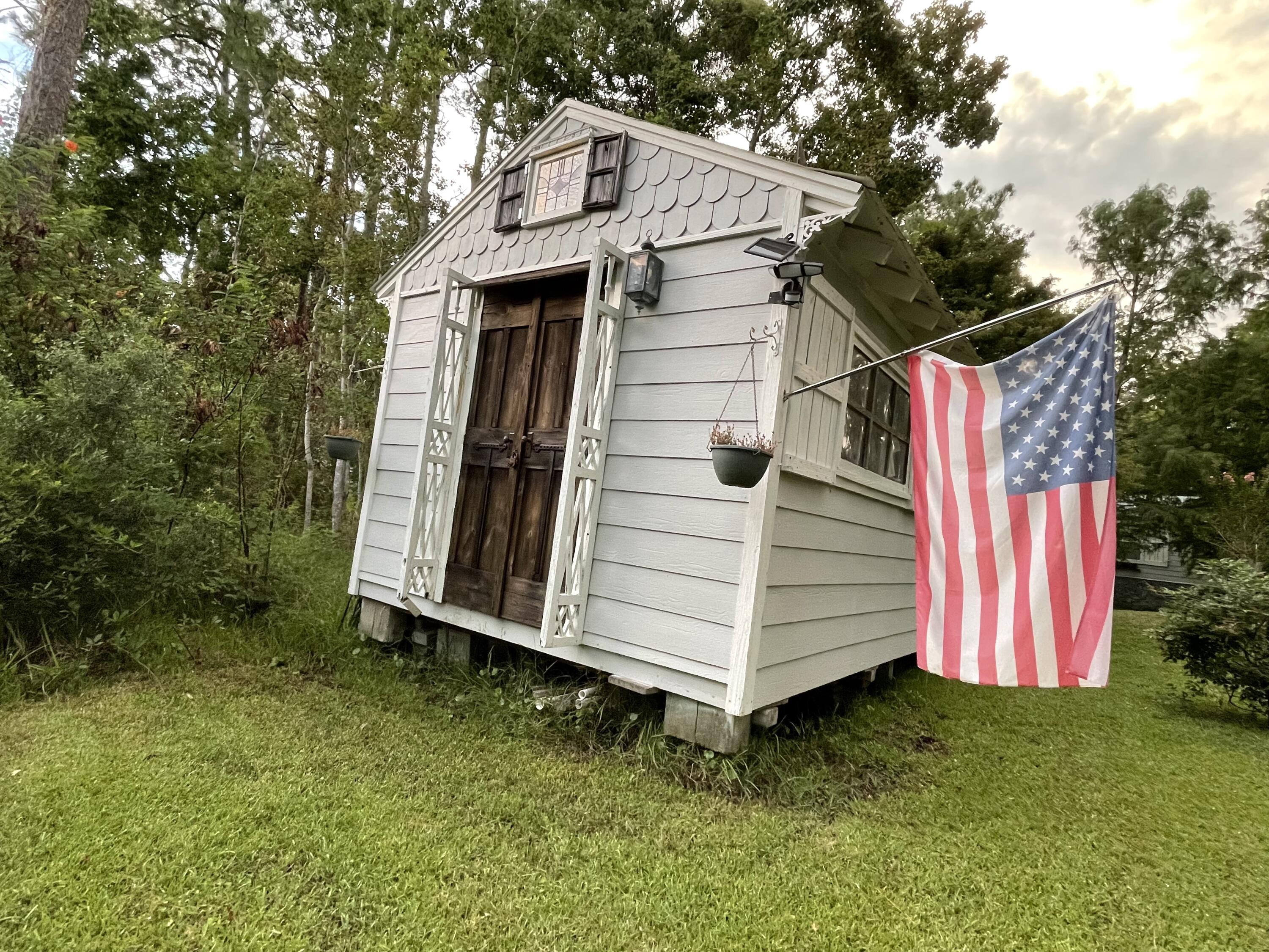 LOT 6 BAY BREEZE - Residential