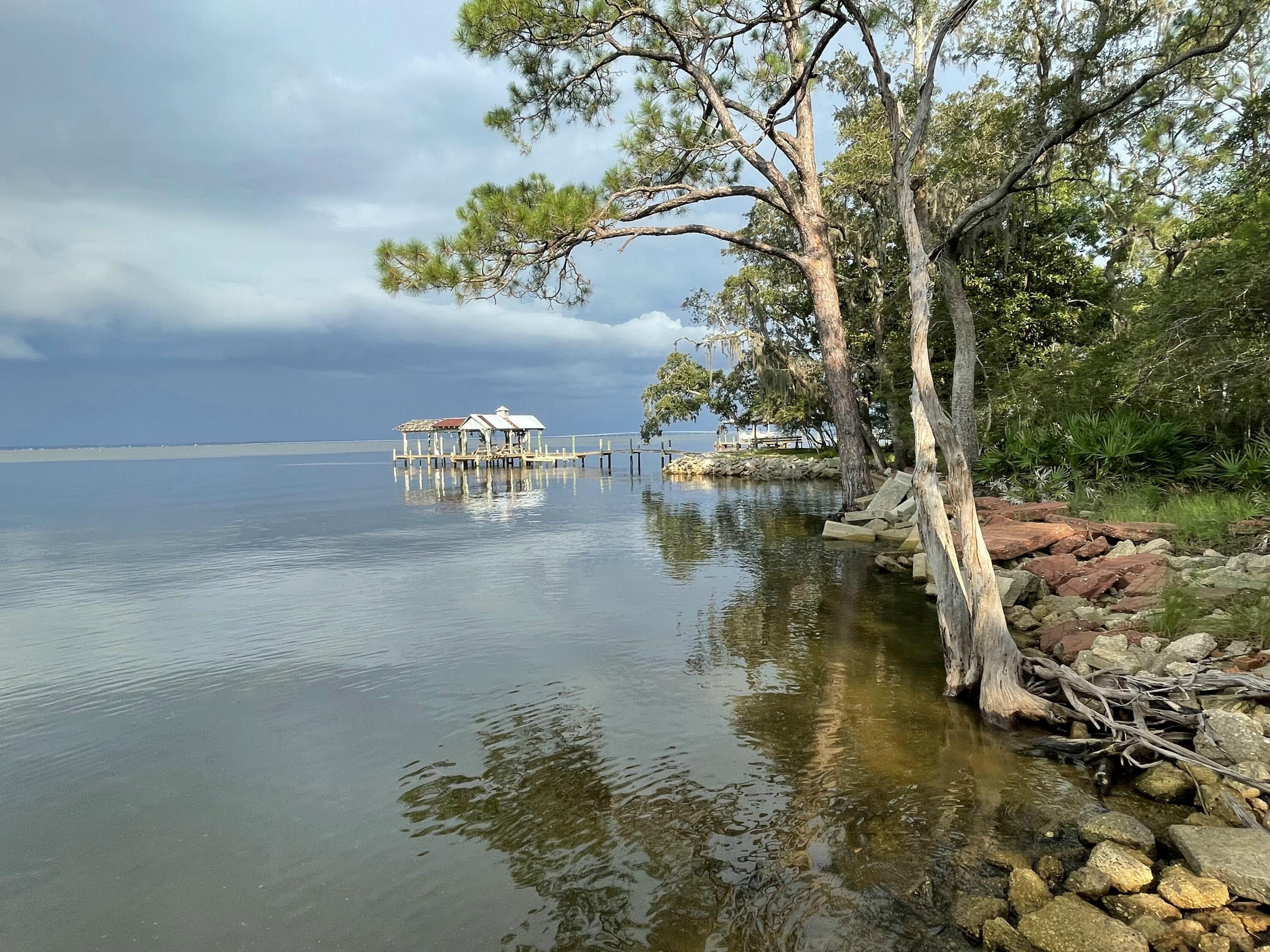 LOT 6 BAY BREEZE - Residential