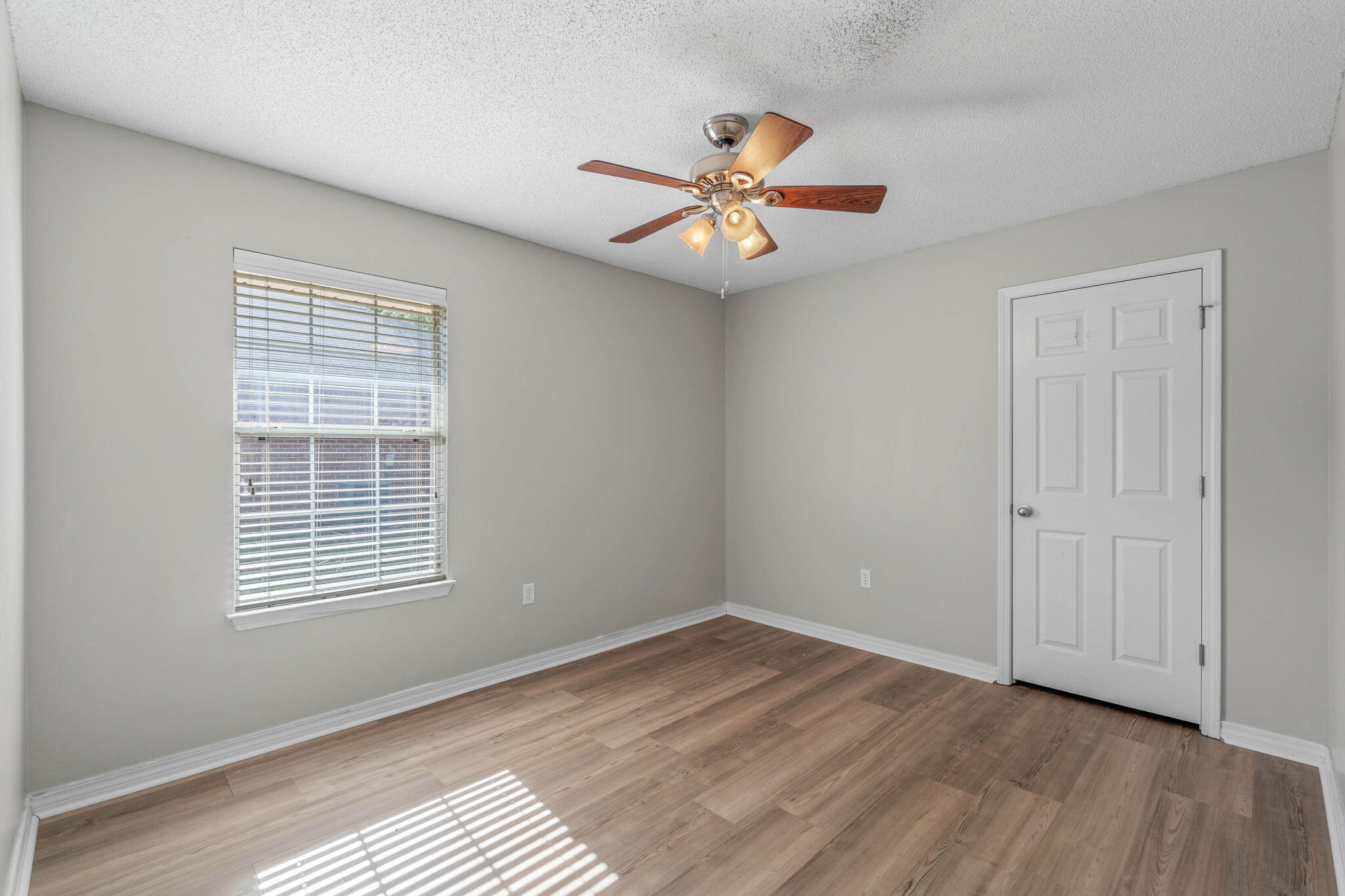 IRON GATE S/D PH I - Residential Lease