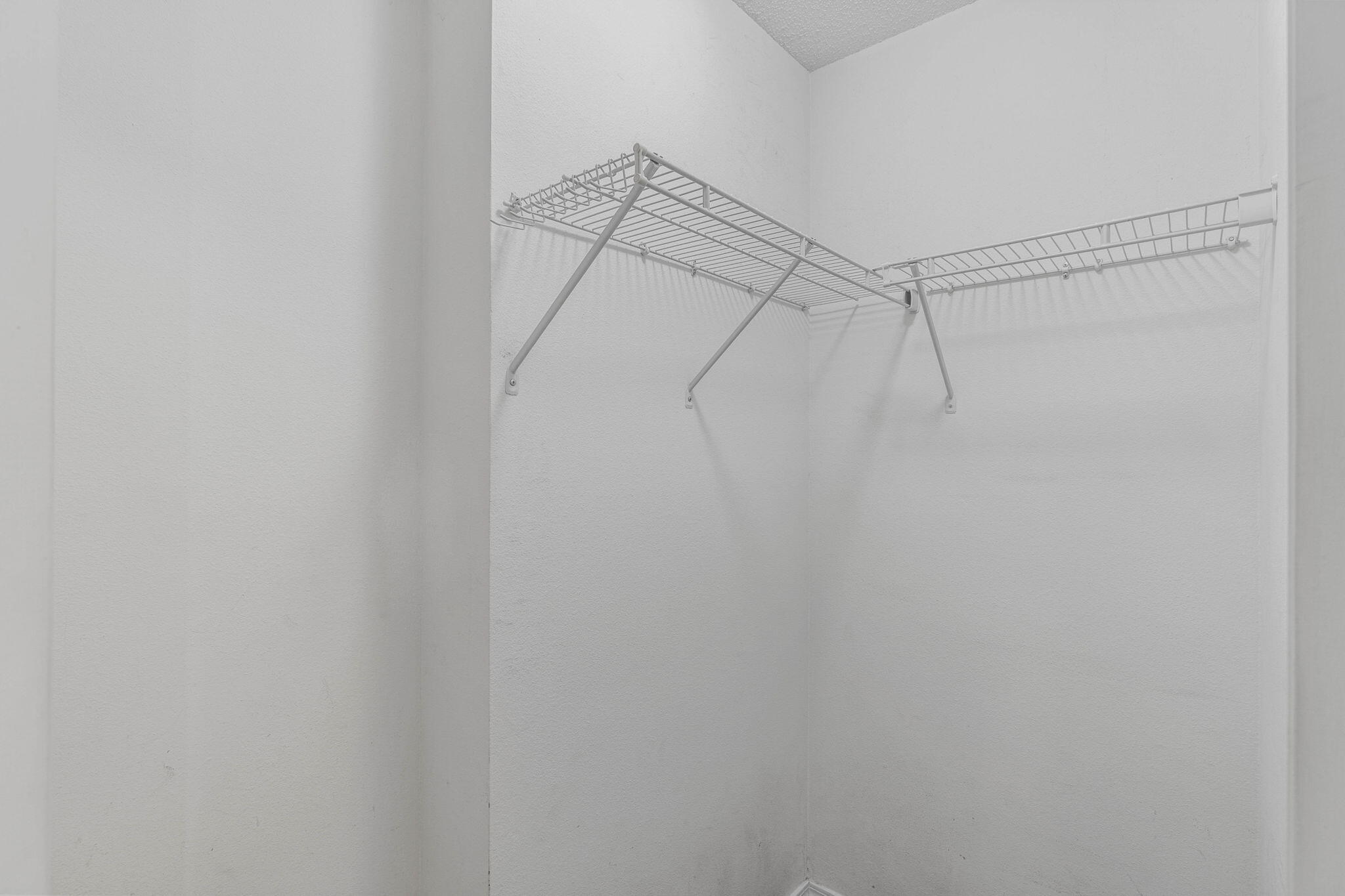 IRON GATE S/D PH I - Residential Lease