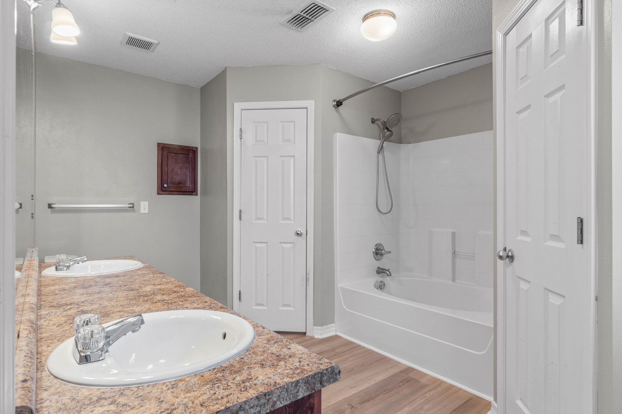 IRON GATE S/D PH I - Residential Lease