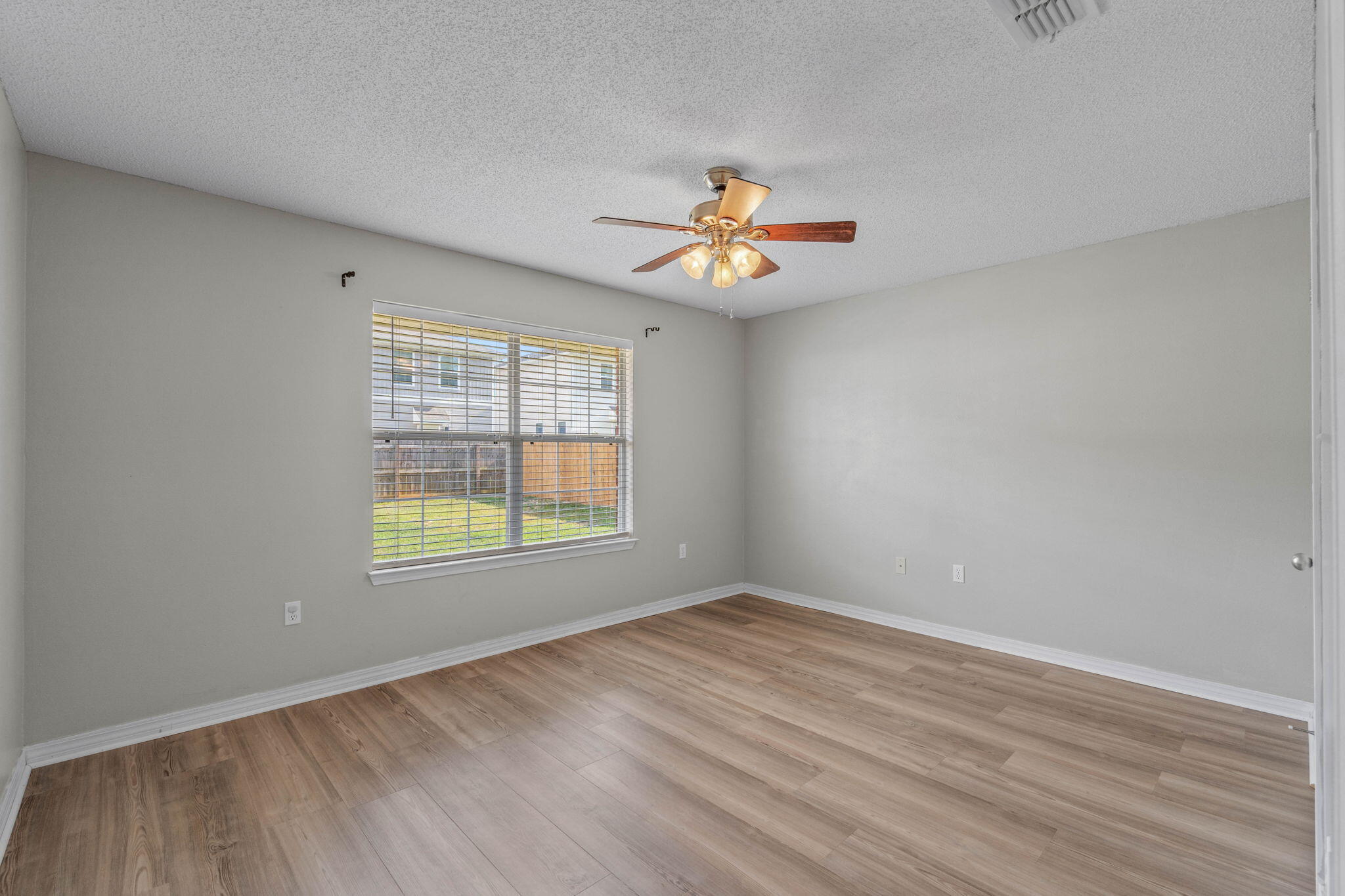 IRON GATE S/D PH I - Residential Lease