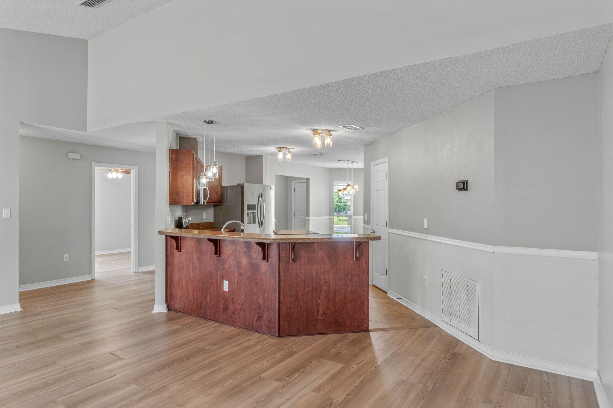 IRON GATE S/D PH I - Residential Lease