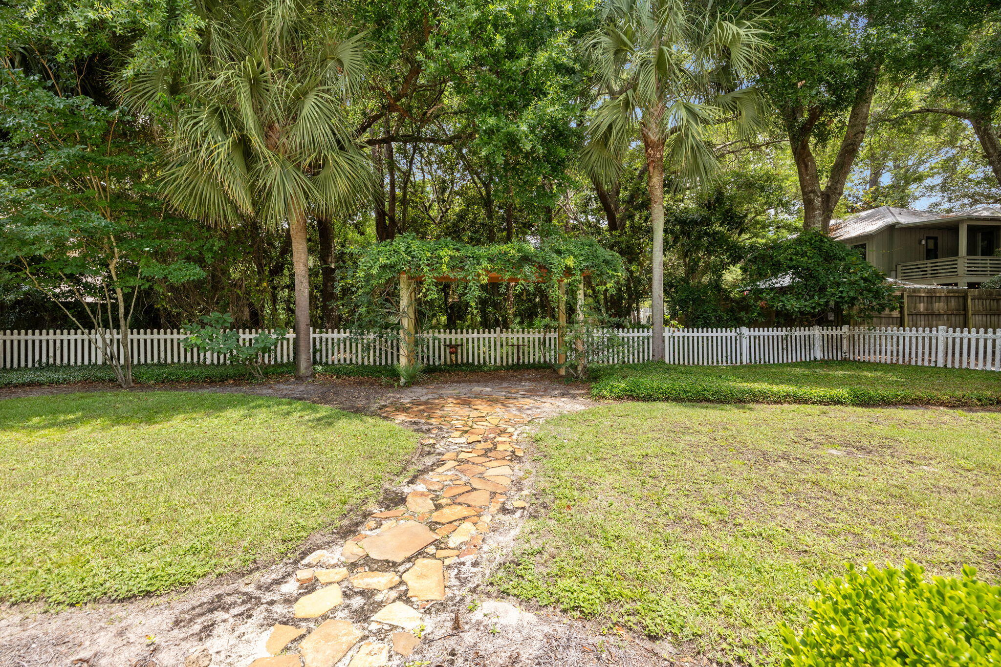 DAUGHETTES AMENDED - Residential