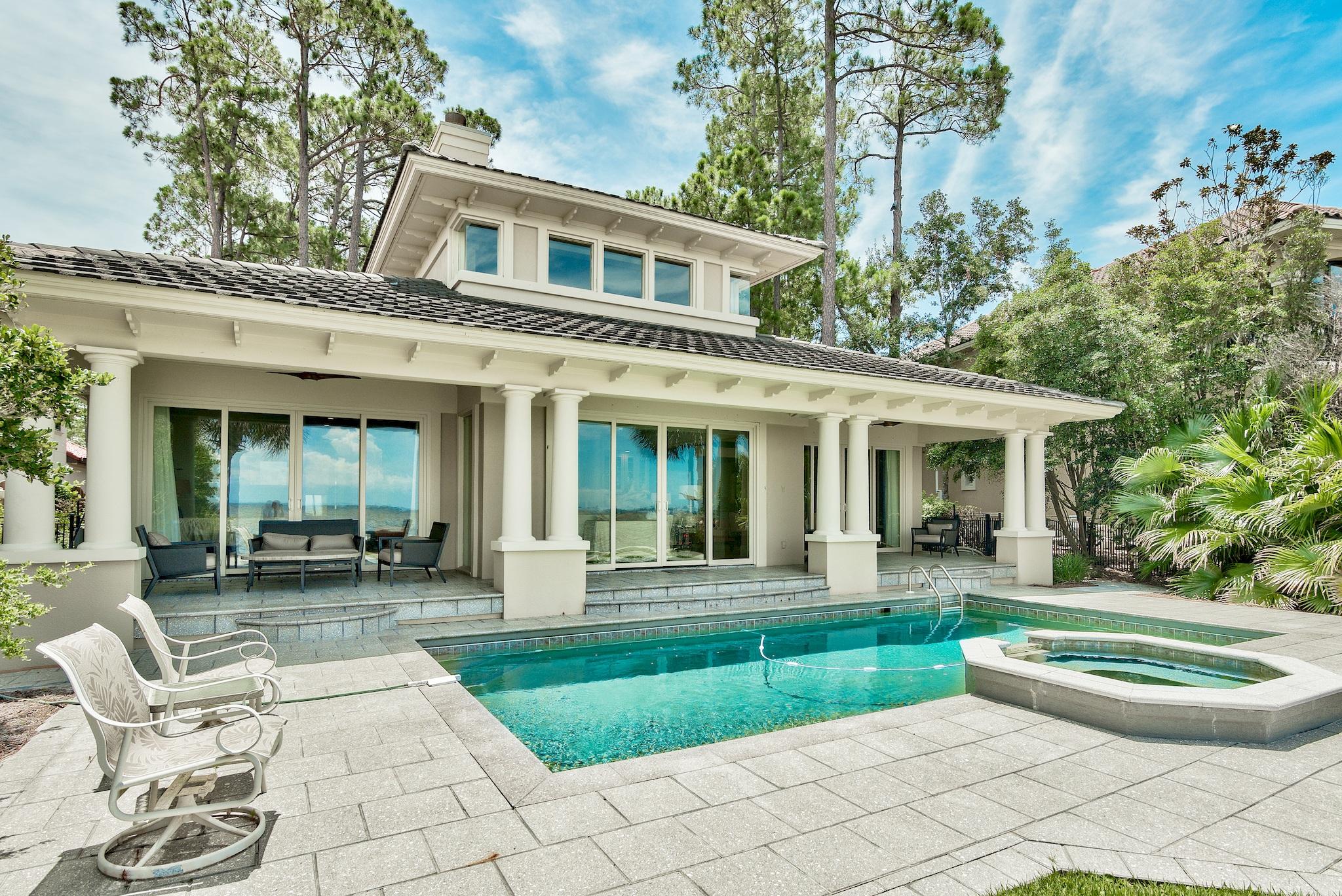BURNT PINE - Residential