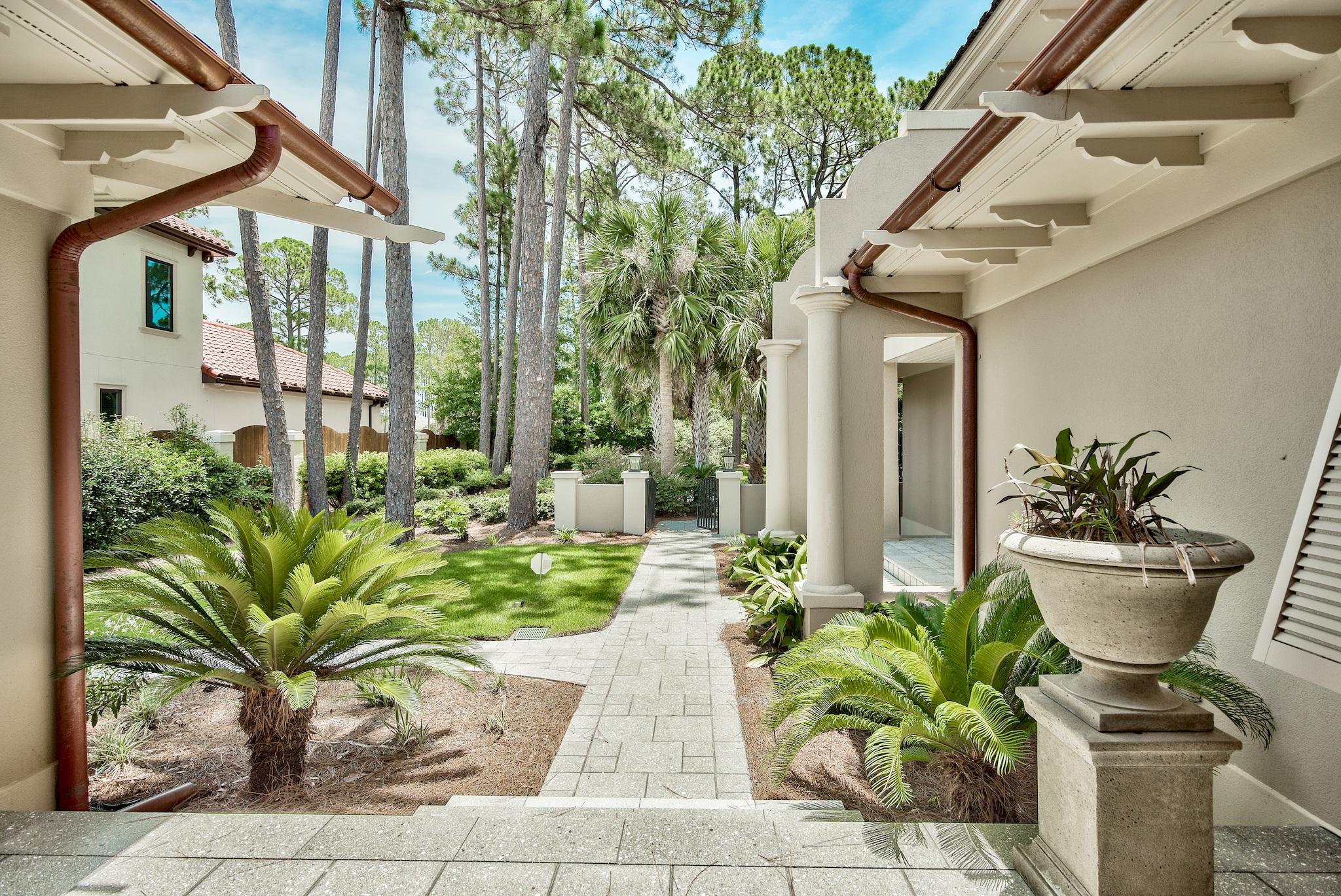 BURNT PINE - Residential