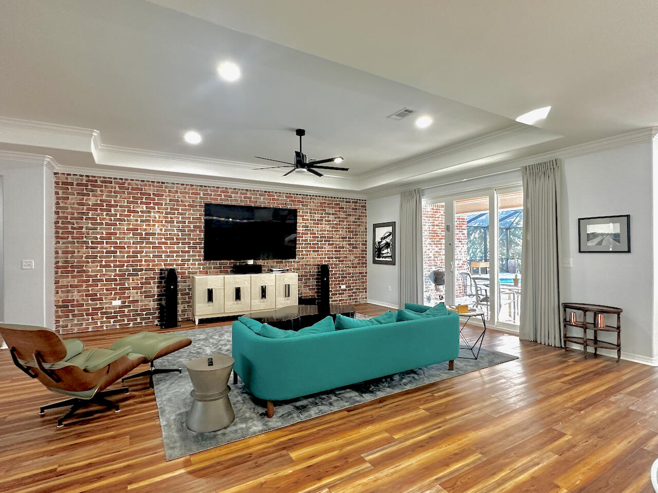 WINDSWEPT ESTATES - Residential