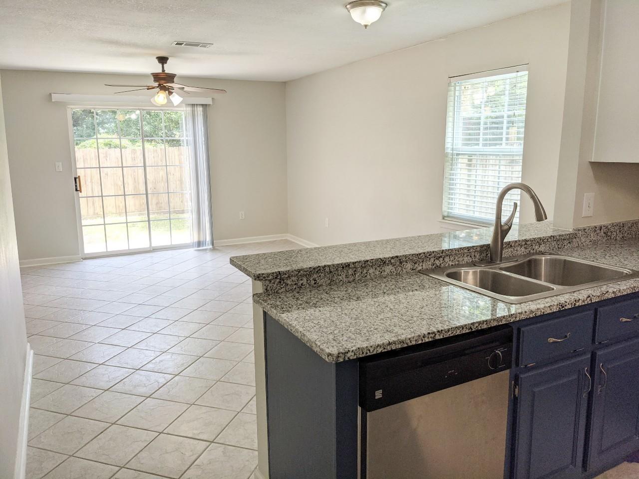 MONTAGE MANOR - Residential