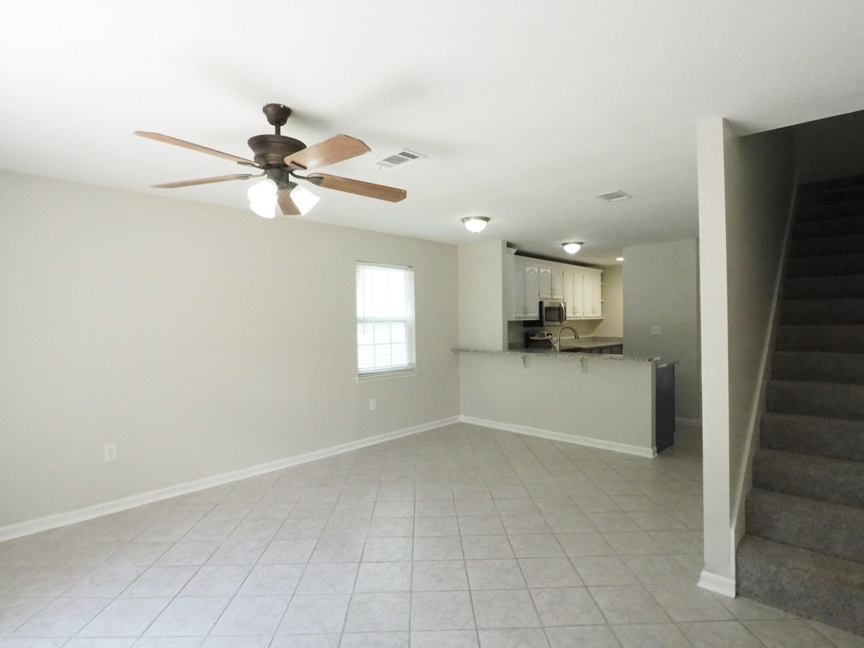 MONTAGE MANOR - Residential