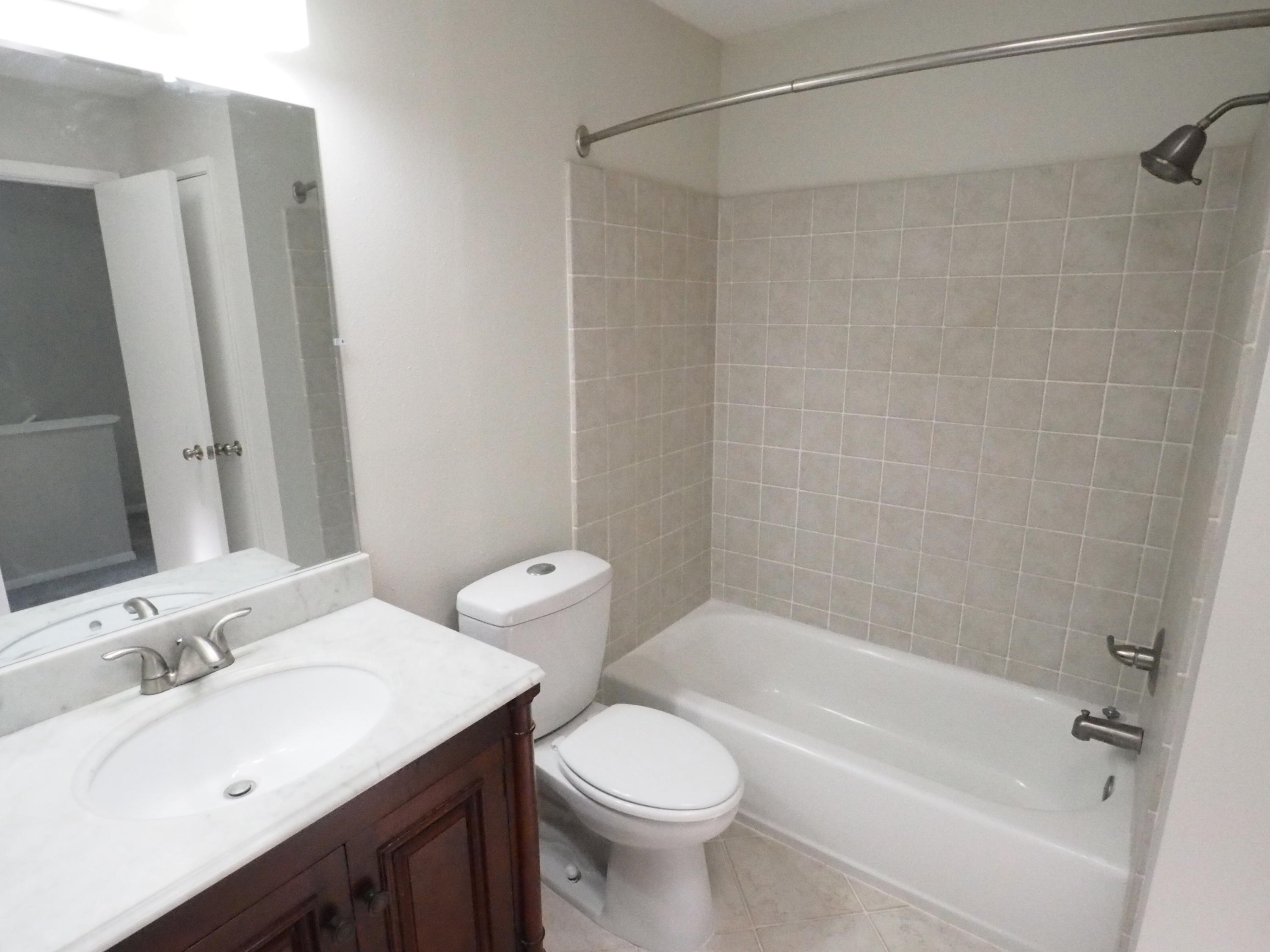 MONTAGE MANOR - Residential