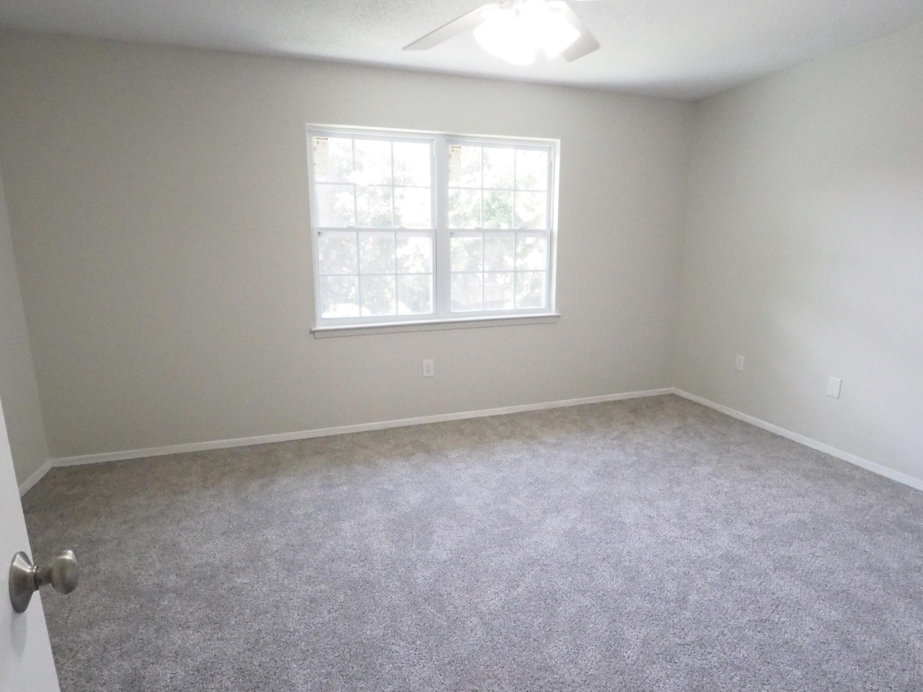 MONTAGE MANOR - Residential