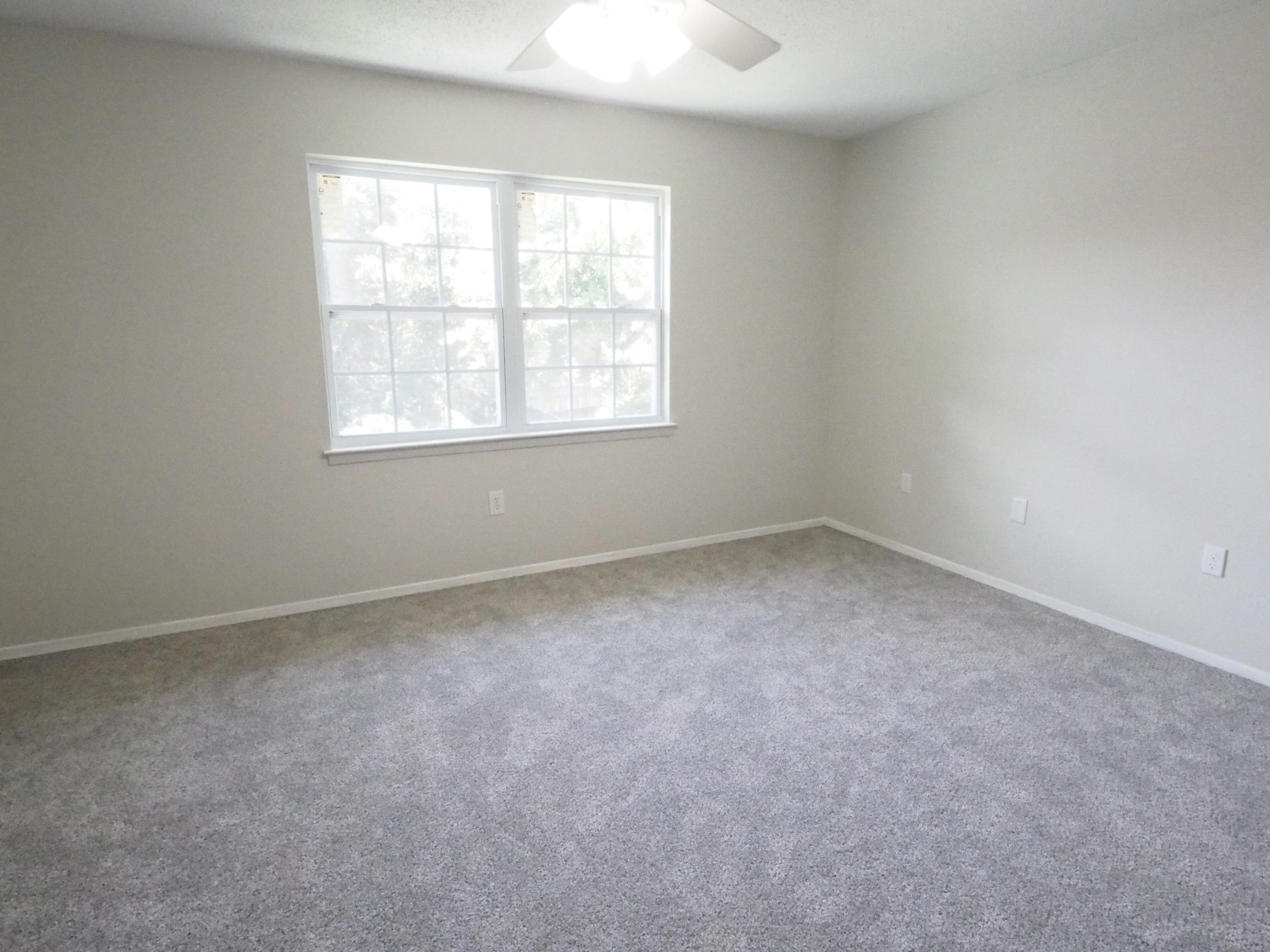 MONTAGE MANOR - Residential