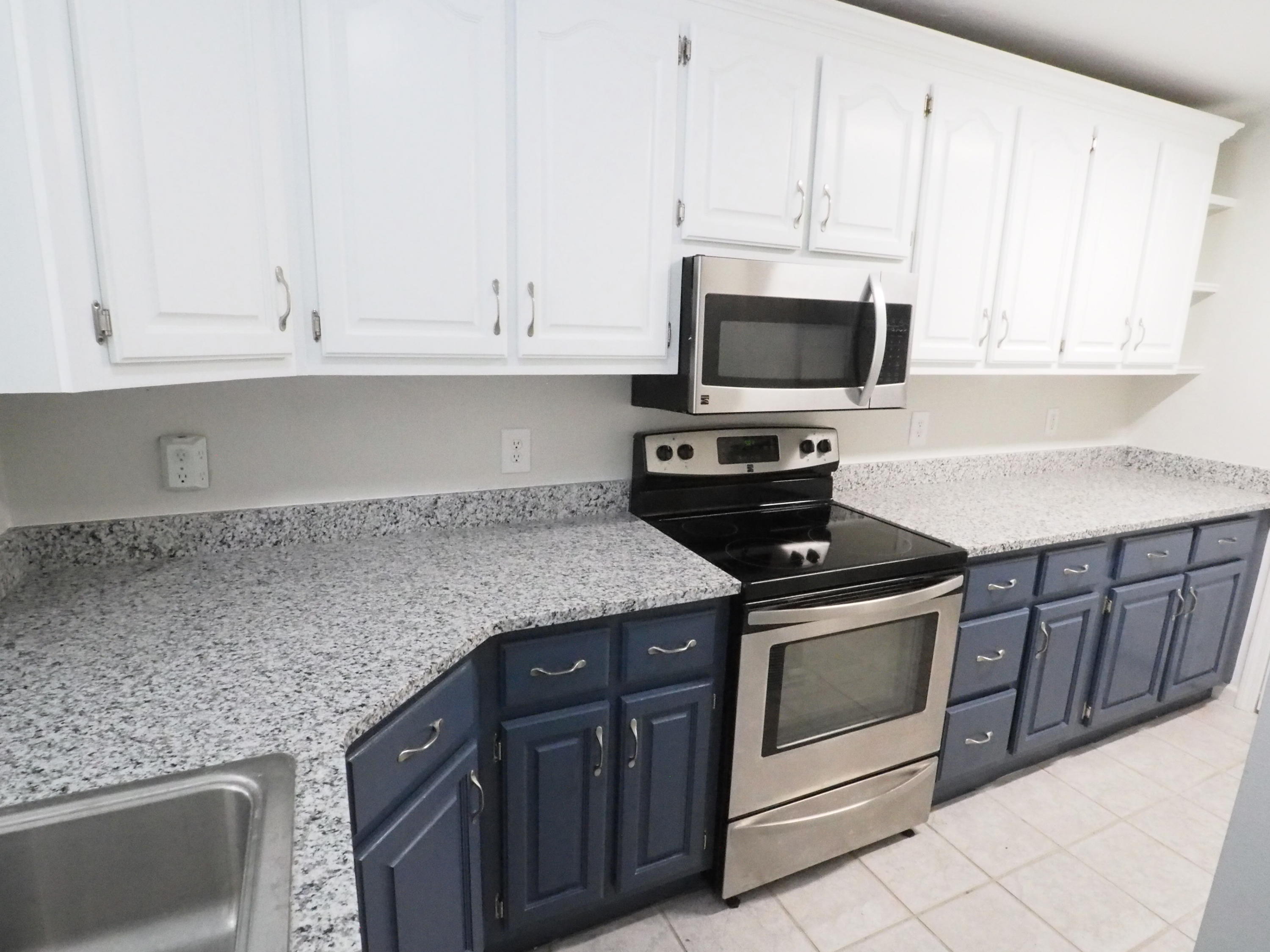 MONTAGE MANOR - Residential