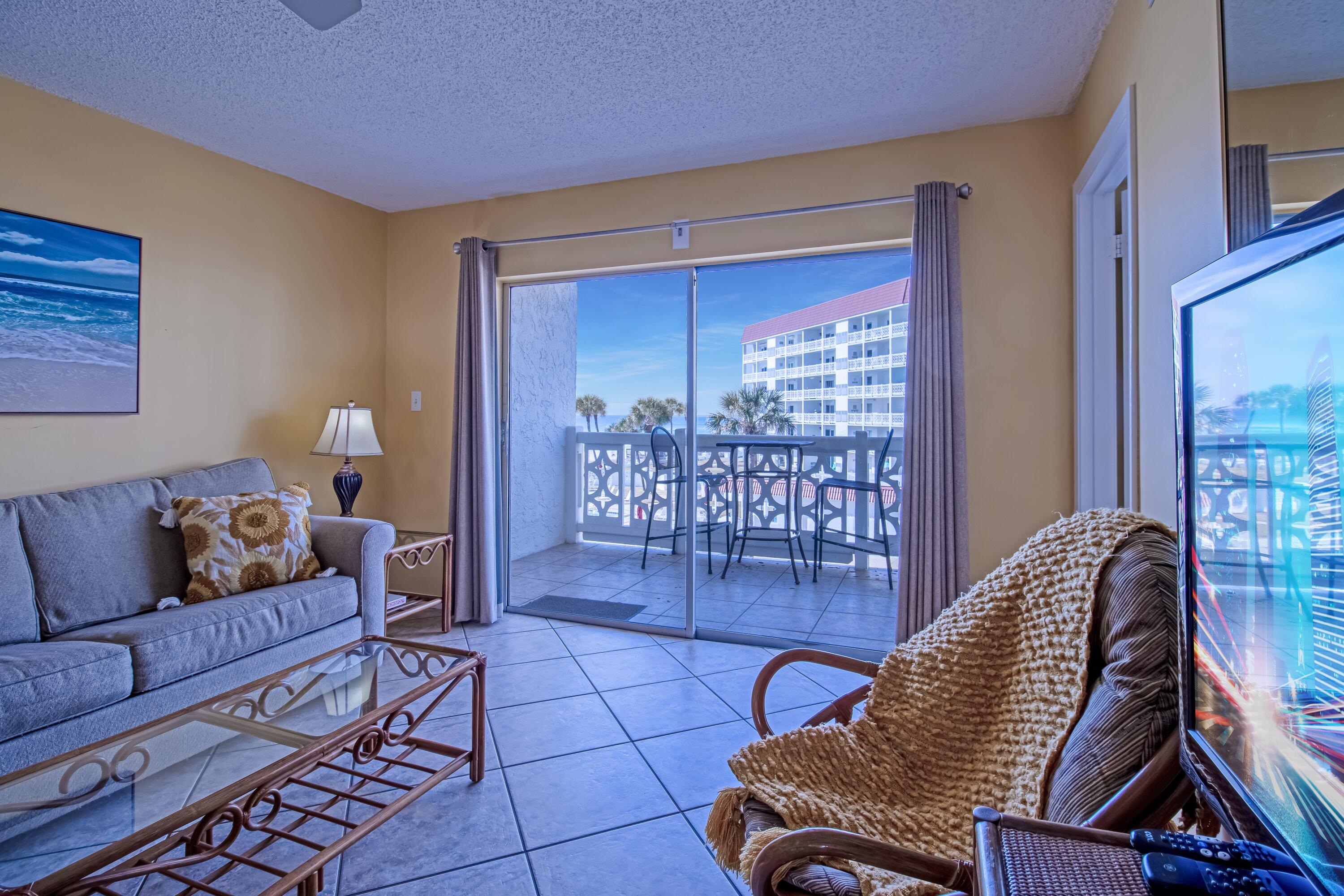 EL MATADOR CONDO - Residential