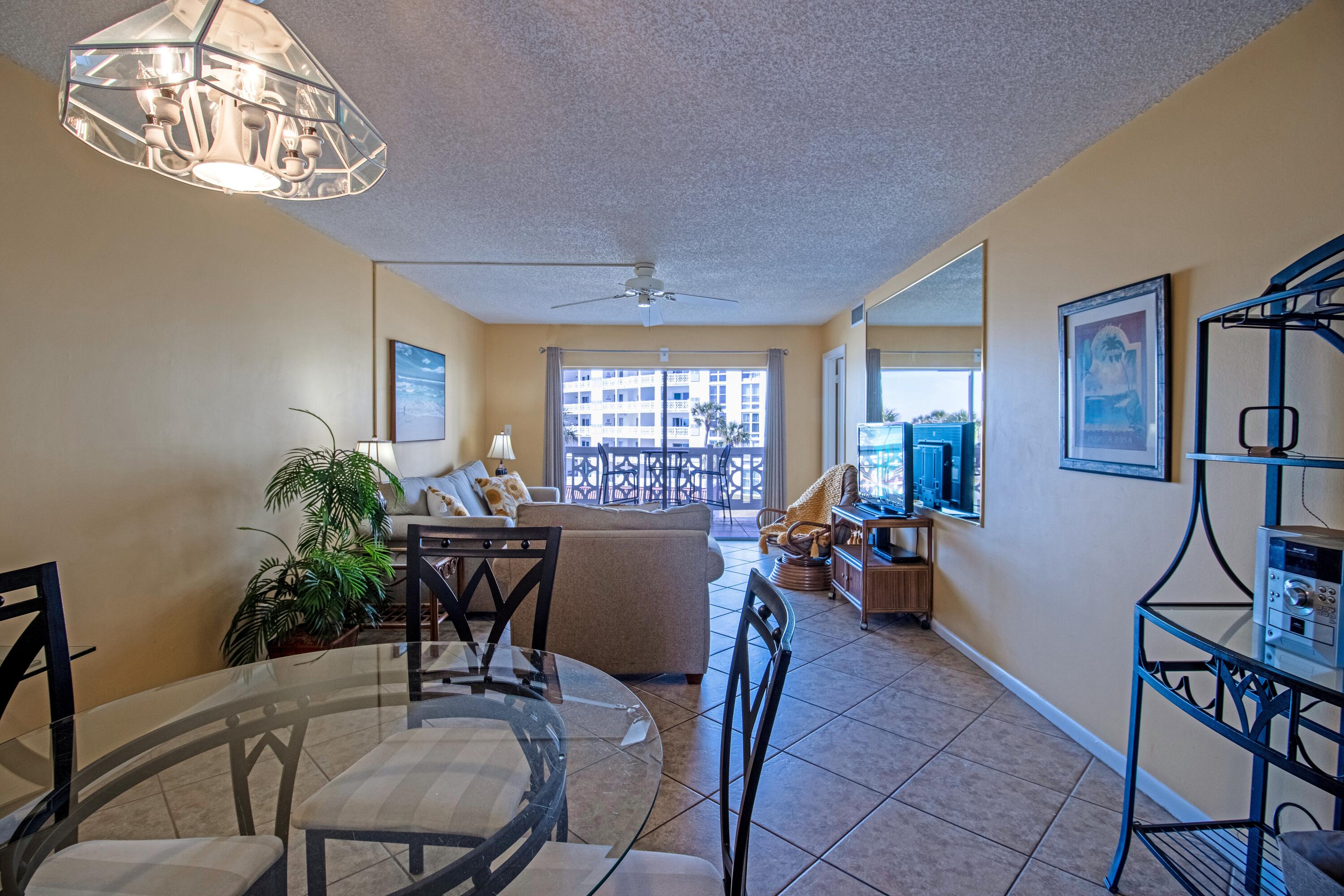 EL MATADOR CONDO - Residential