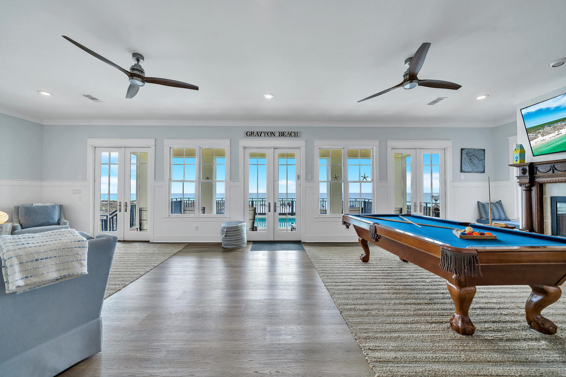 GRAYTON BEACH FRONT - Residential