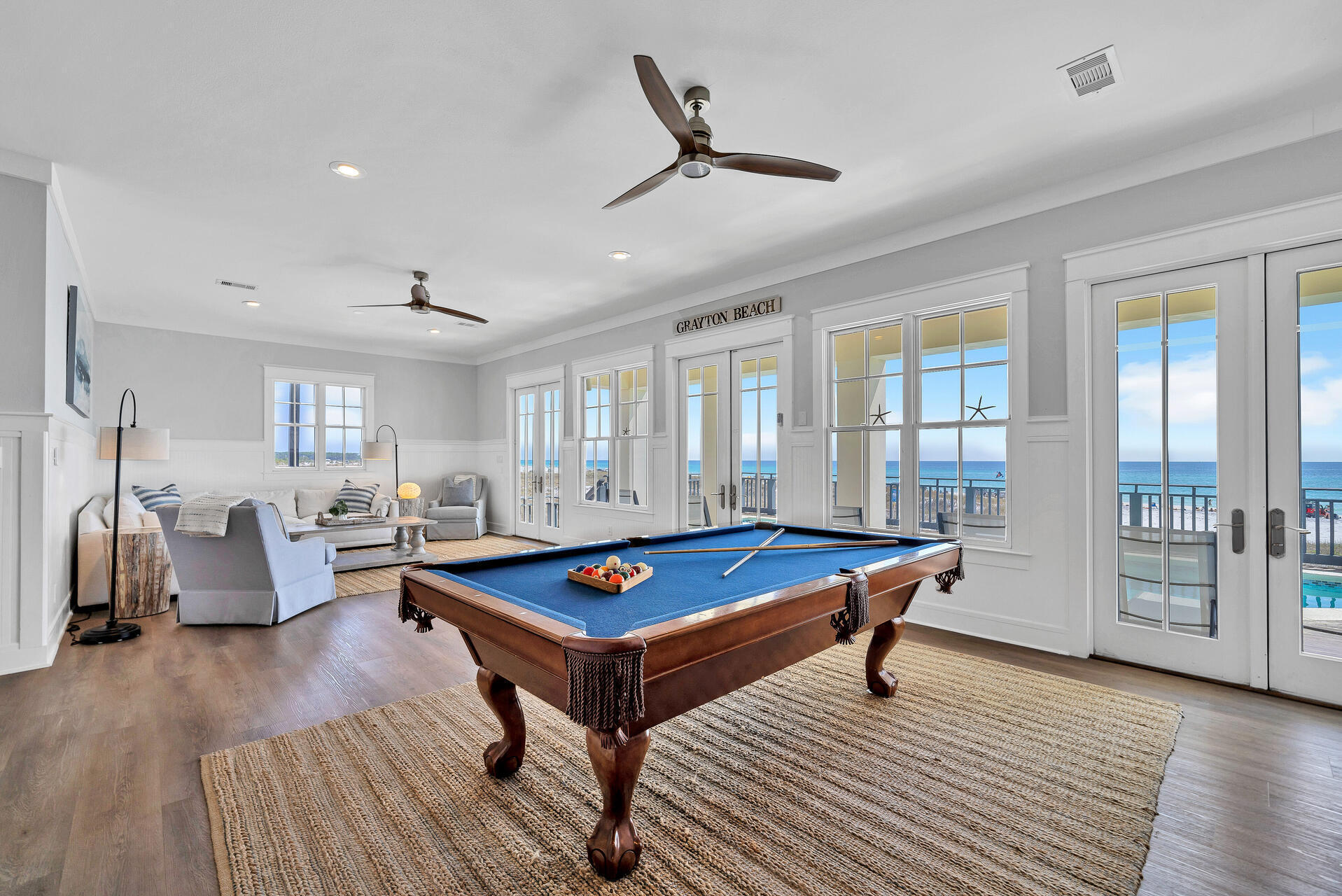 GRAYTON BEACH FRONT - Residential