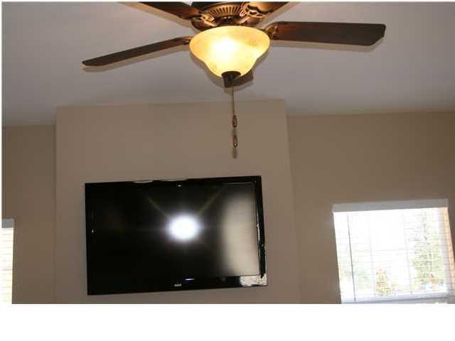 REDWOOD VILLAGE - Residential Lease