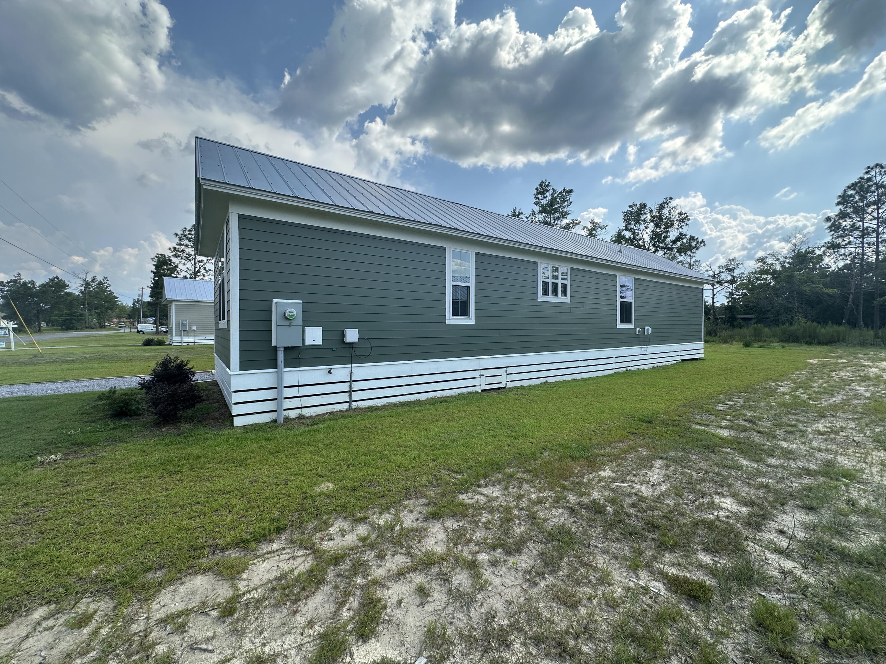 OAKWOOD LAKES ESTATES - Residential Lease