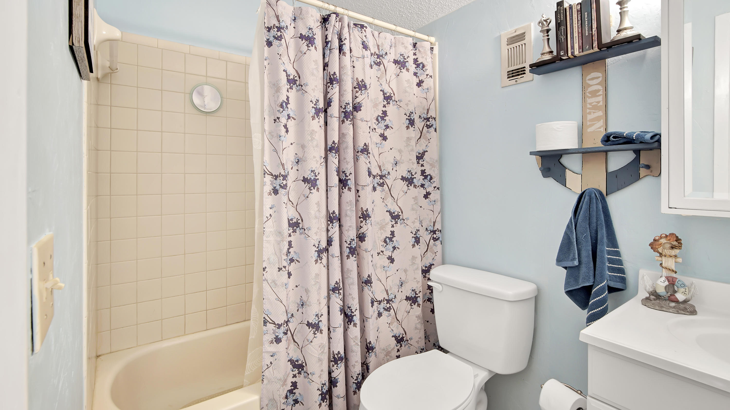 Country Club Manor S/D - Residential