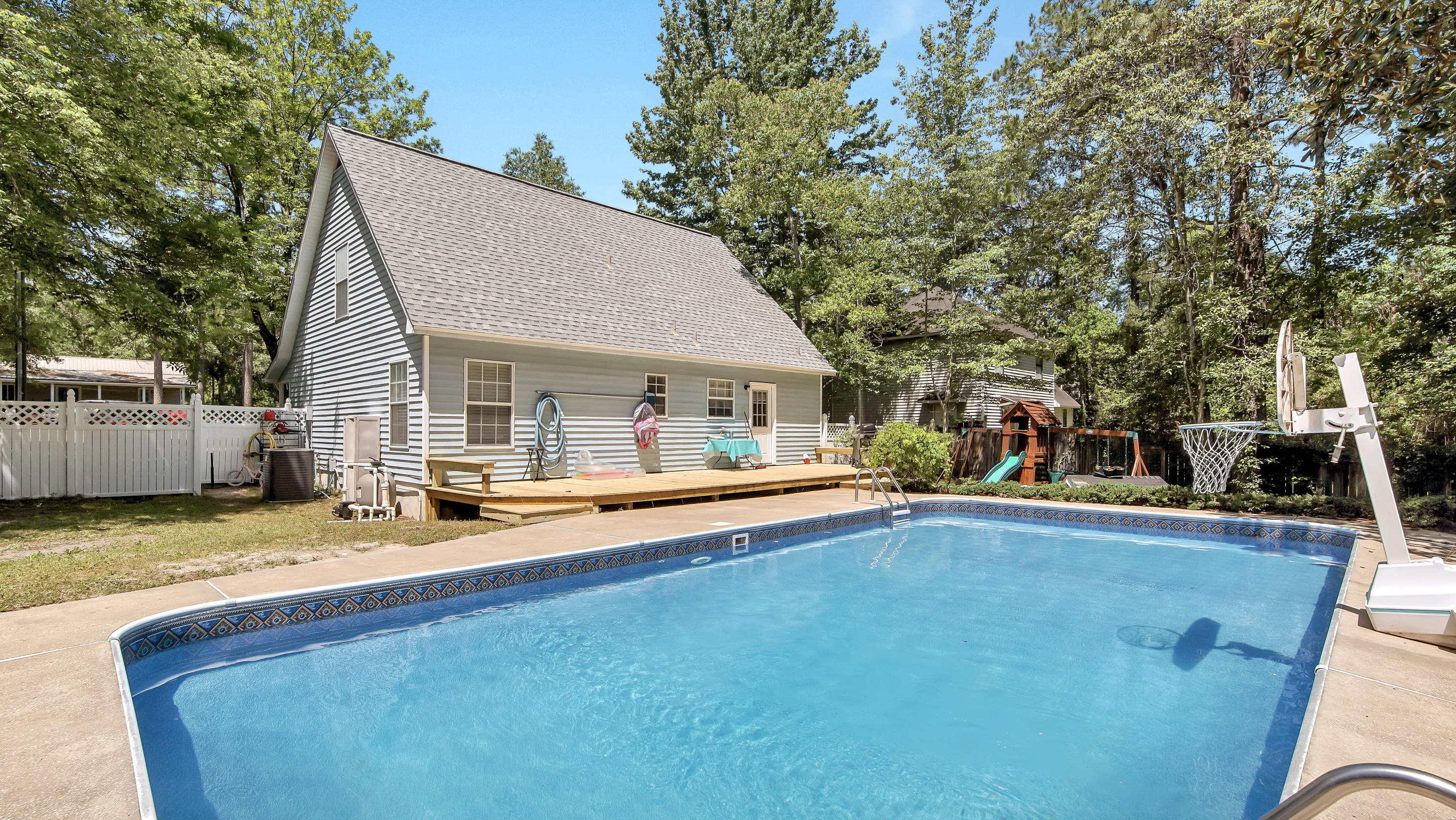 Country Club Manor S/D - Residential