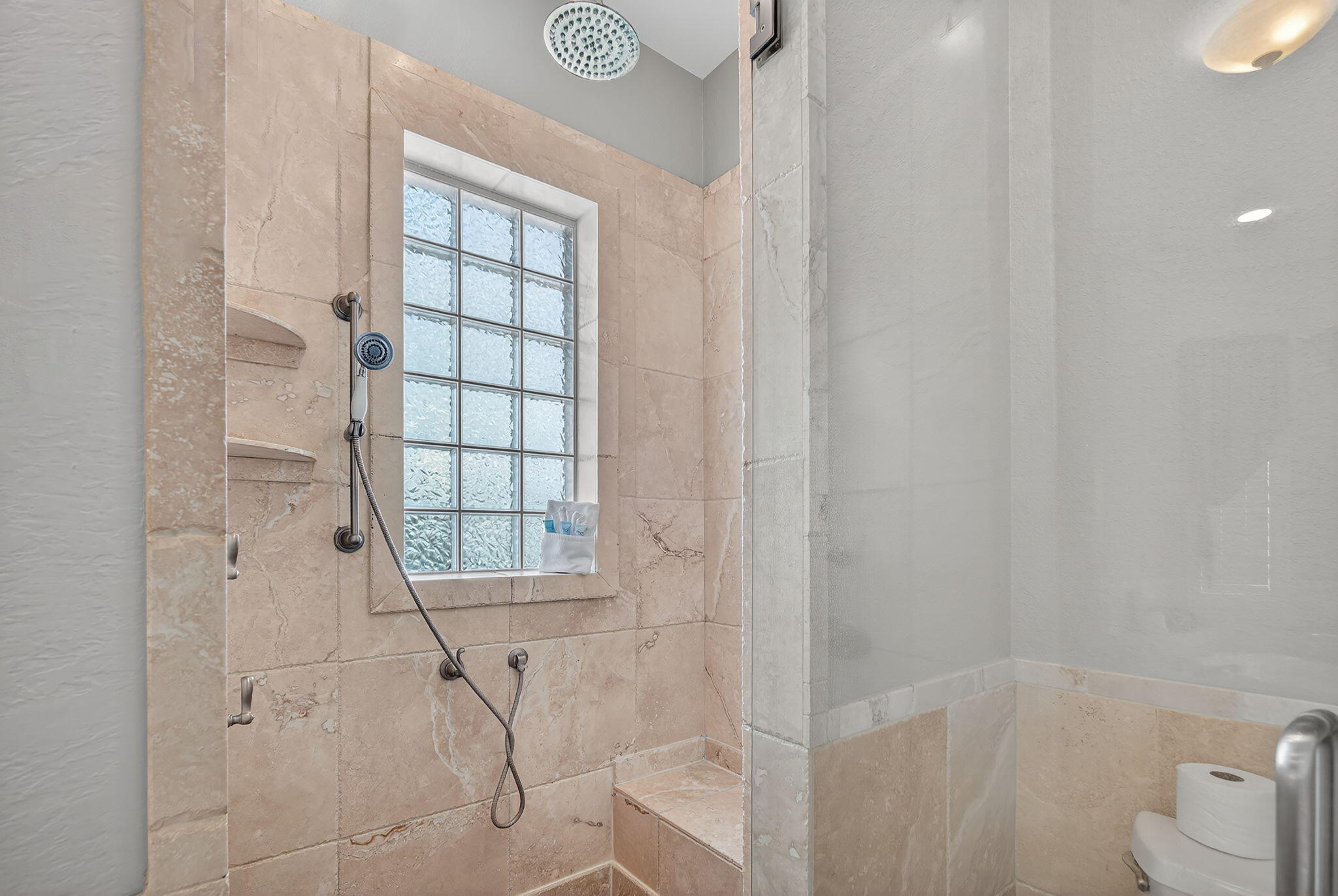 AVALON BEACH ESTATES - Residential