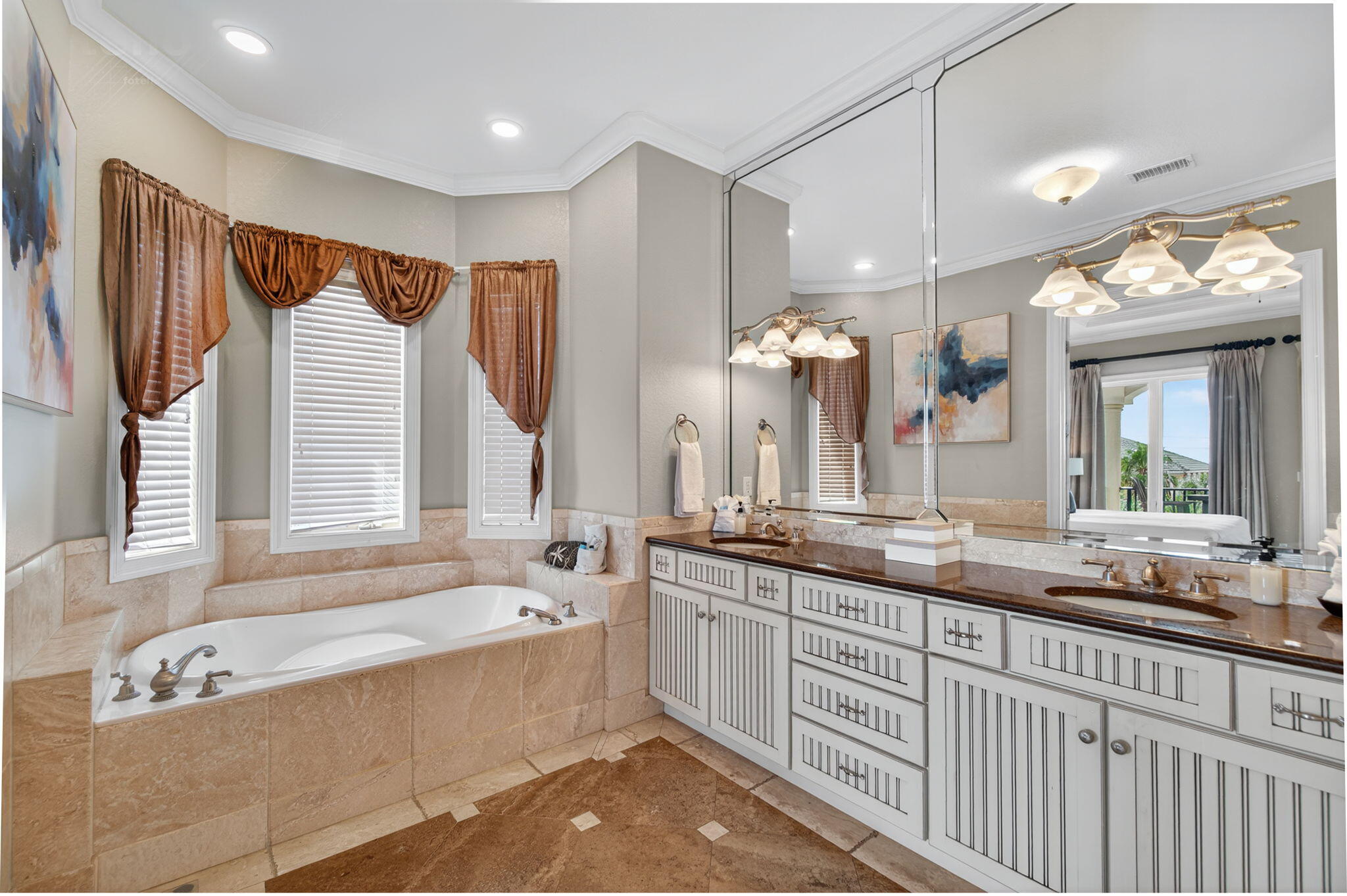 AVALON BEACH ESTATES - Residential