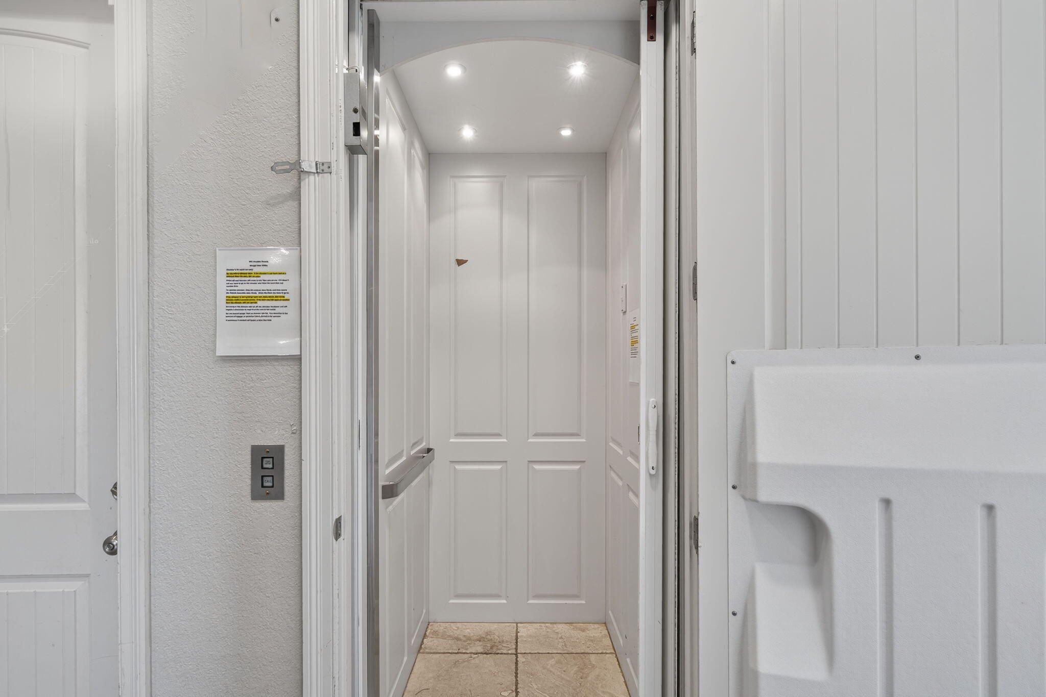 AVALON BEACH ESTATES - Residential