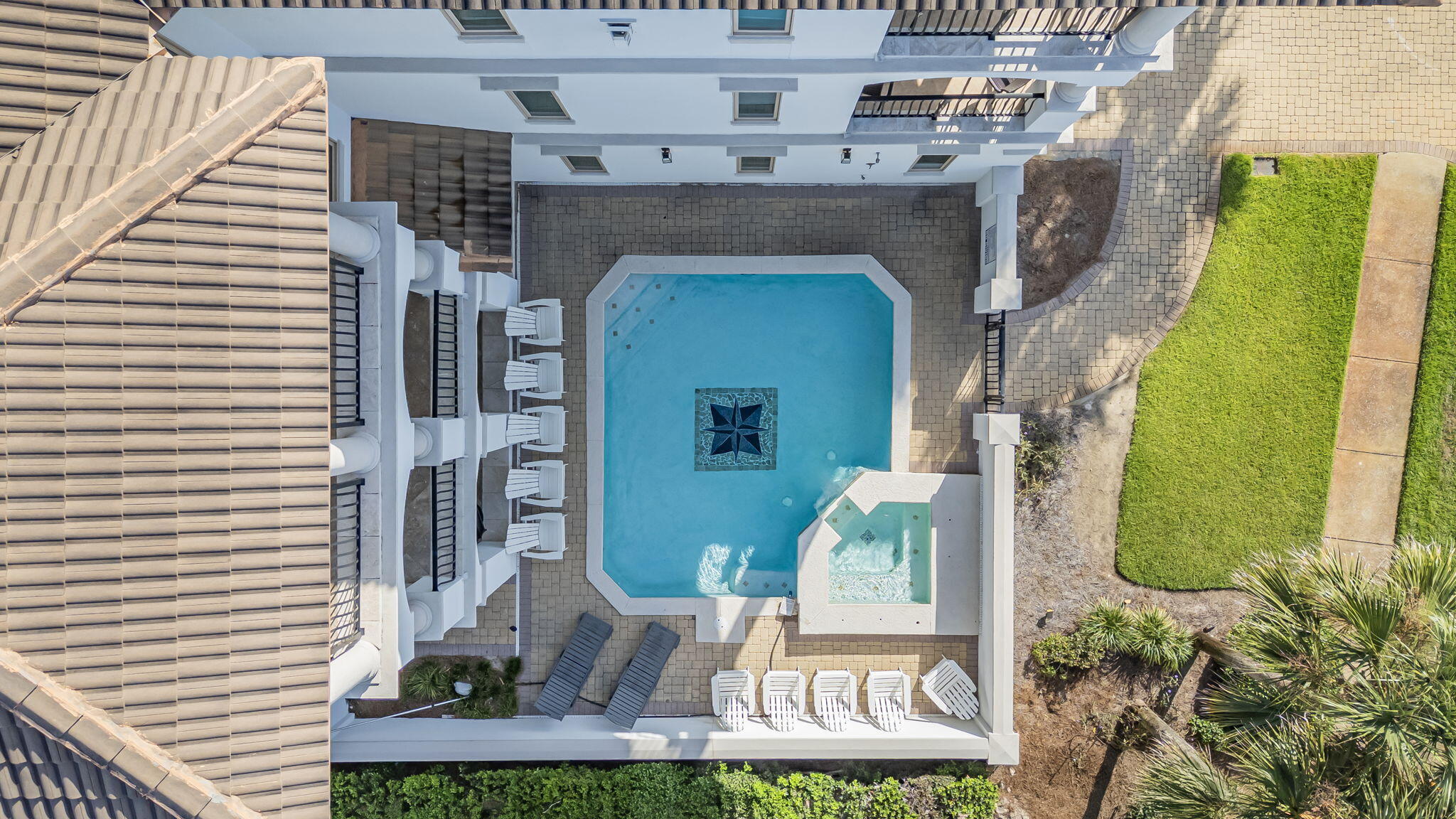 AVALON BEACH ESTATES - Residential