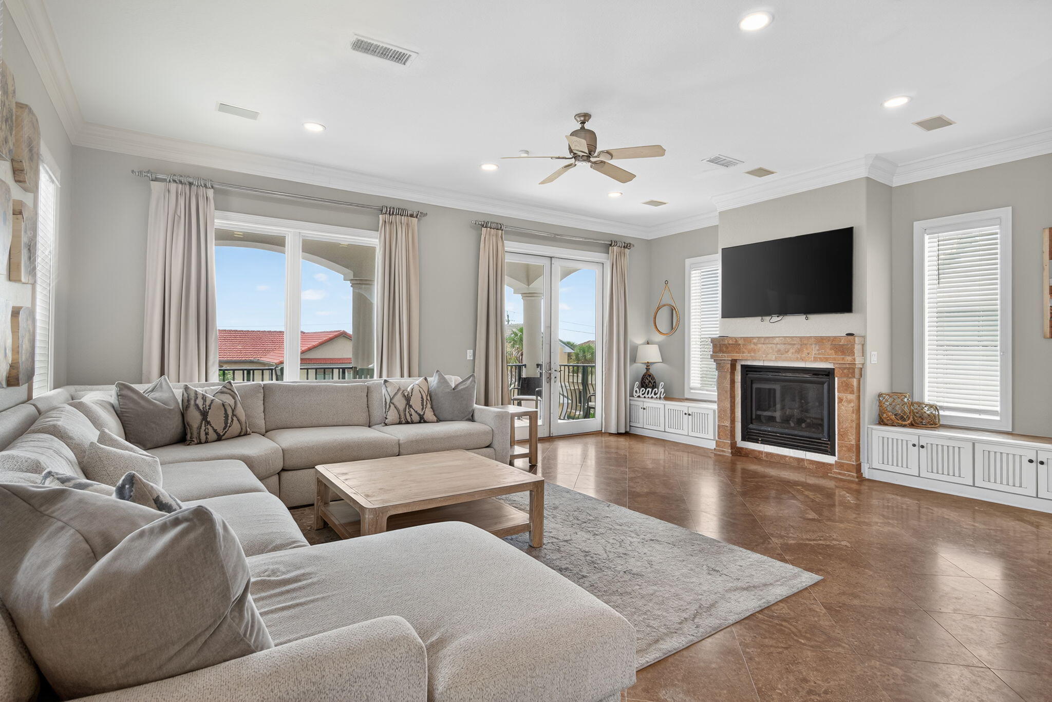 AVALON BEACH ESTATES - Residential