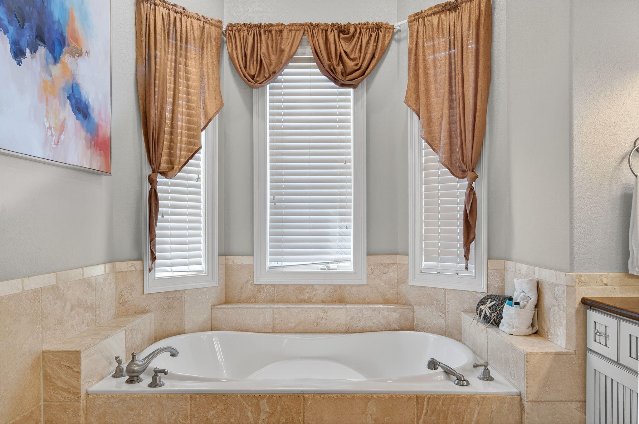 AVALON BEACH ESTATES - Residential