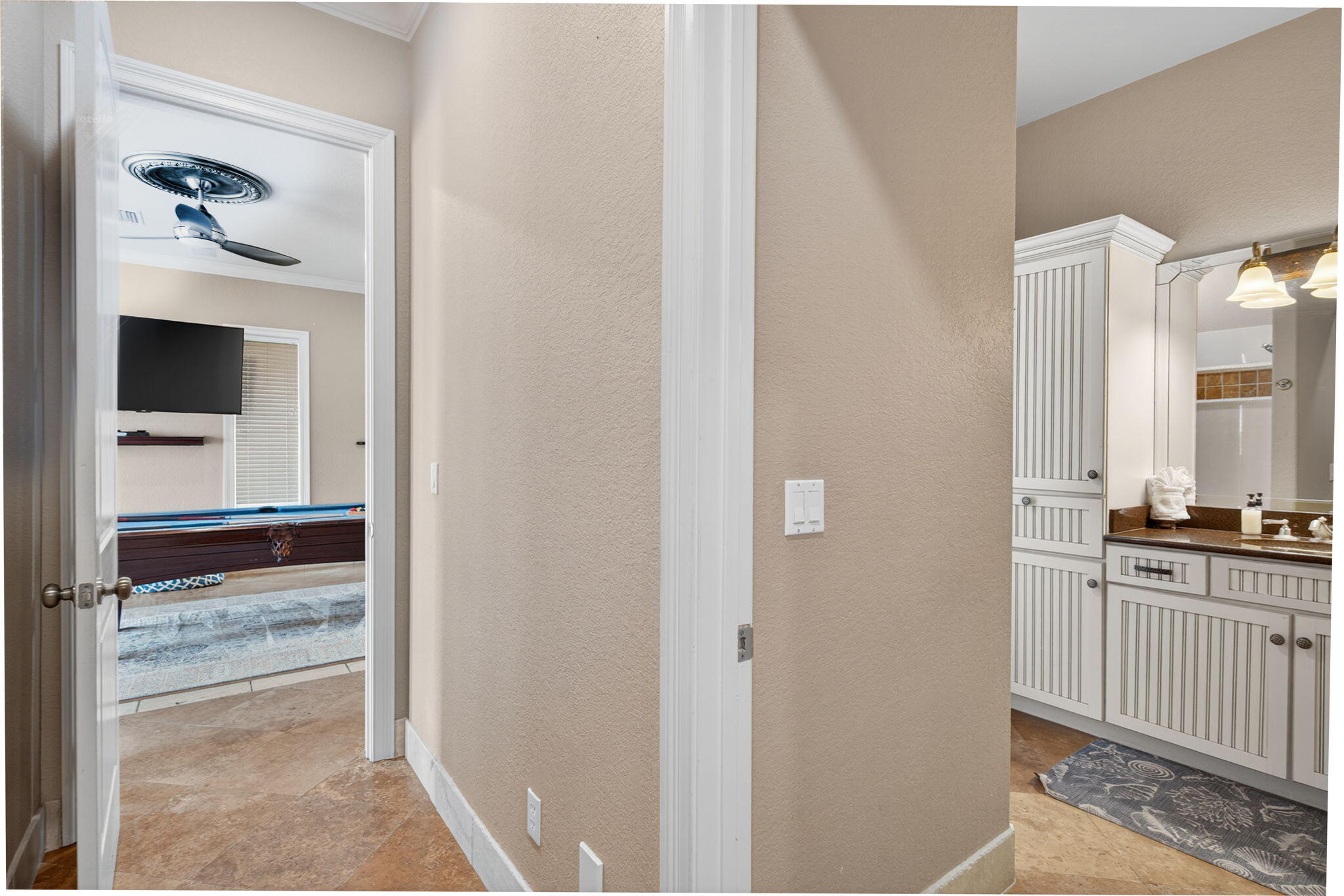 AVALON BEACH ESTATES - Residential