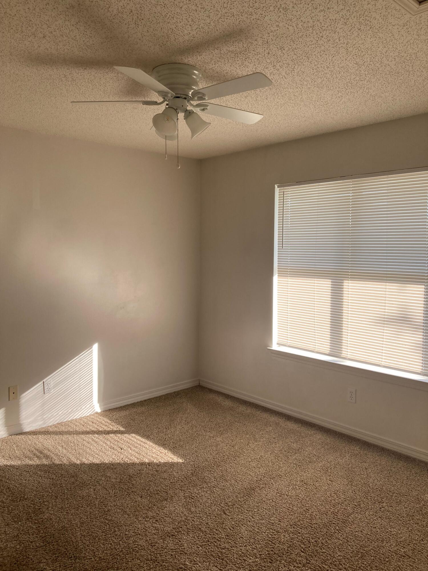 FLOROSA DEL MAR - Residential Lease