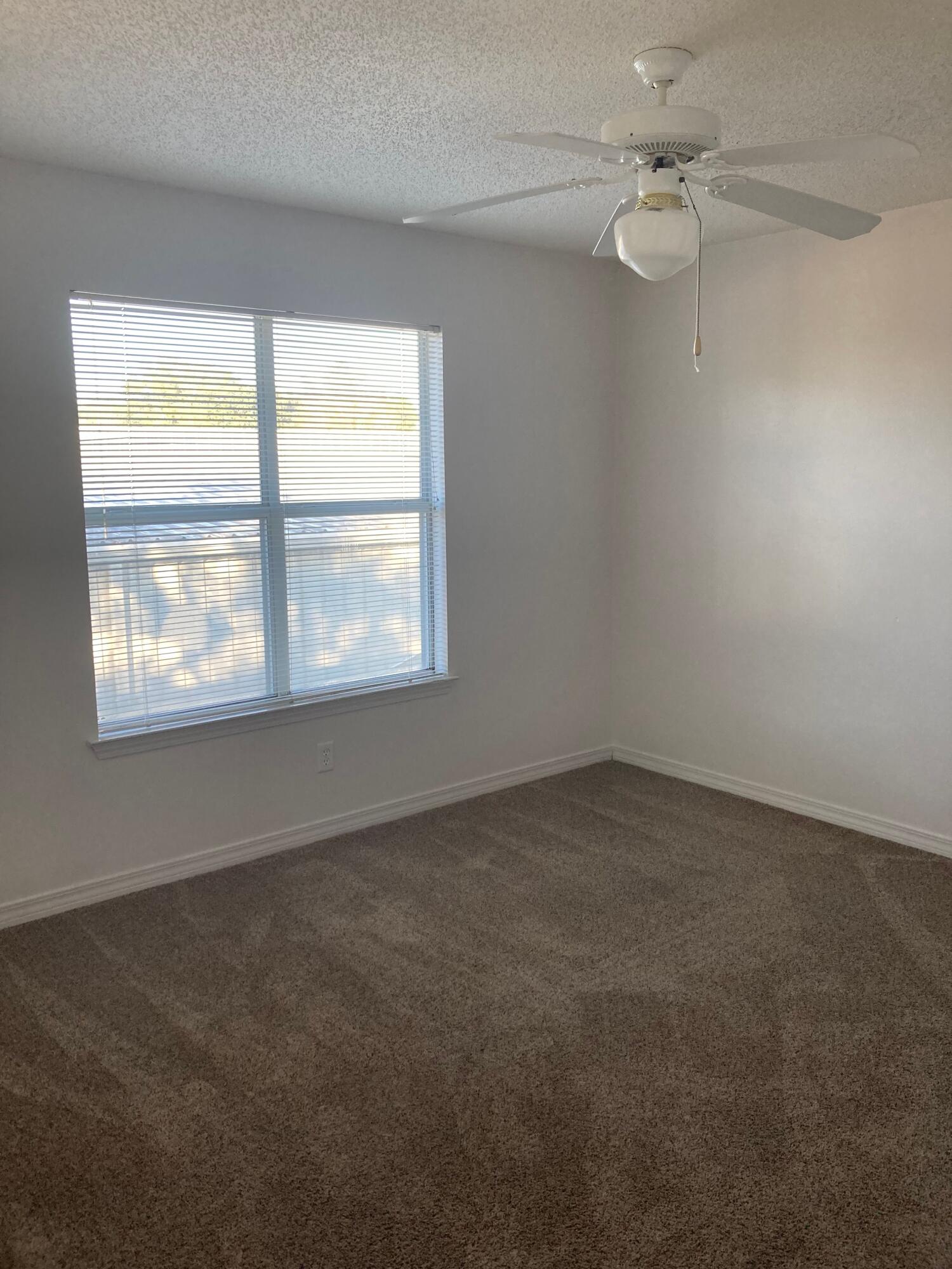 FLOROSA DEL MAR - Residential Lease