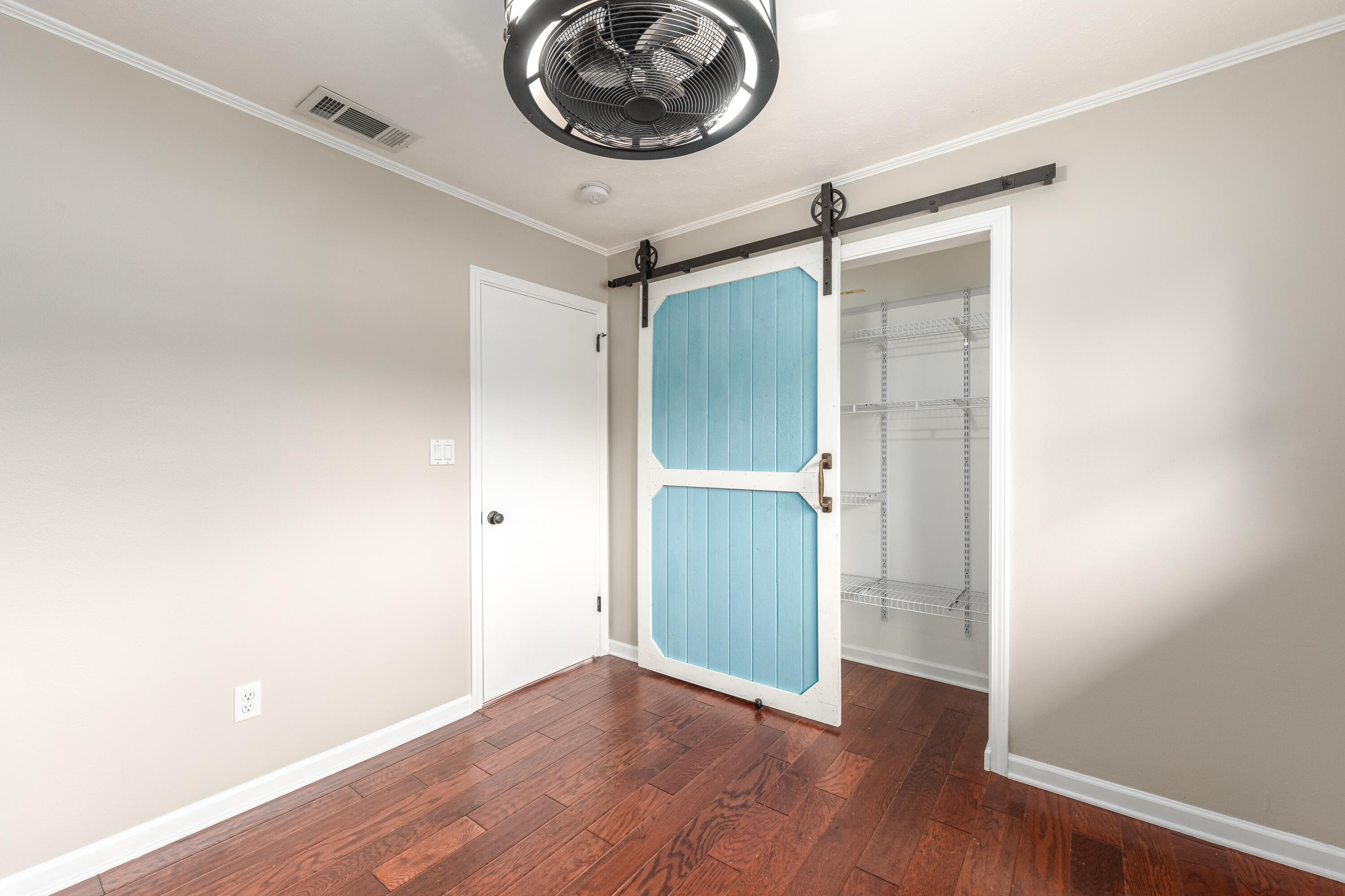 VALPARAISO PLAT #7 - Residential